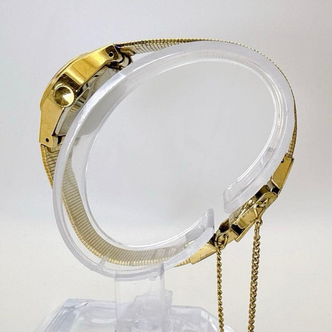 Working condition Seiko manual winding ladies’ watch, gold, vintage.