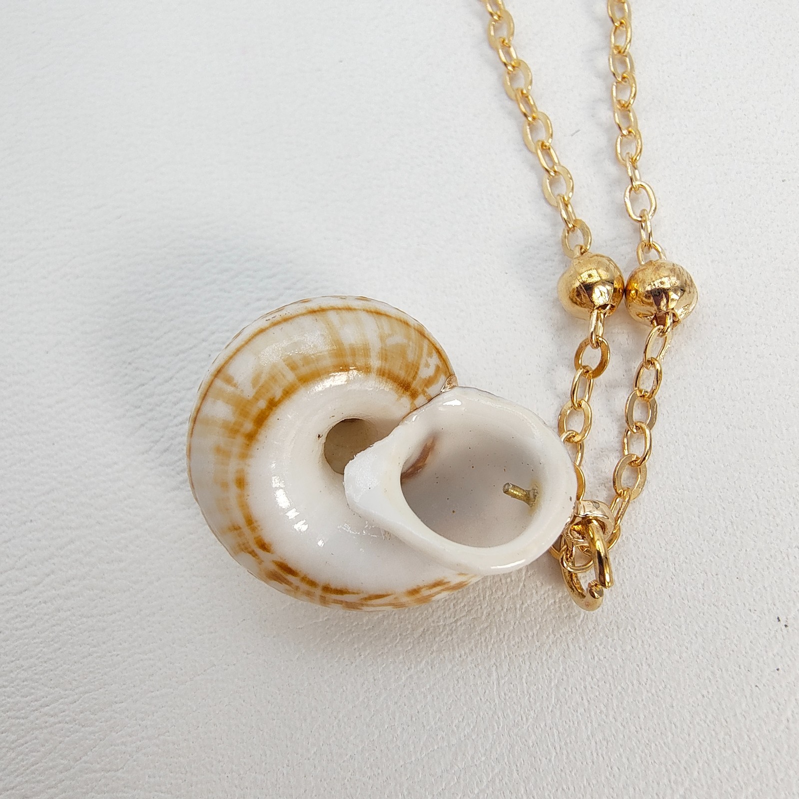Seashell Pendant Necklace Gold Tone Nautical Beach Summer Resortwear Coastal