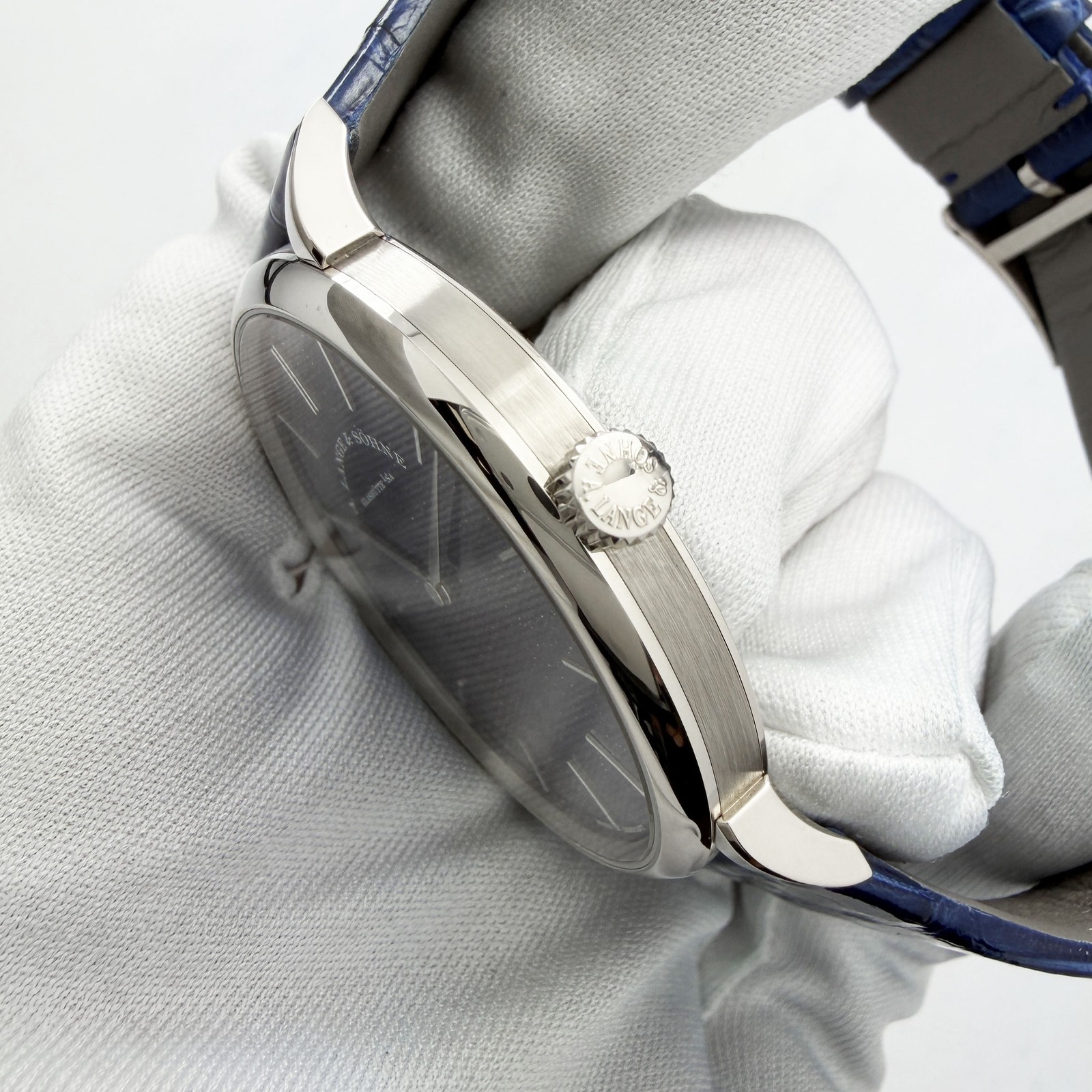 Unworn 2026 A. Lange & Sohne Saxonia 205.086 39MM Blue Aventurine 18K Wg B/p