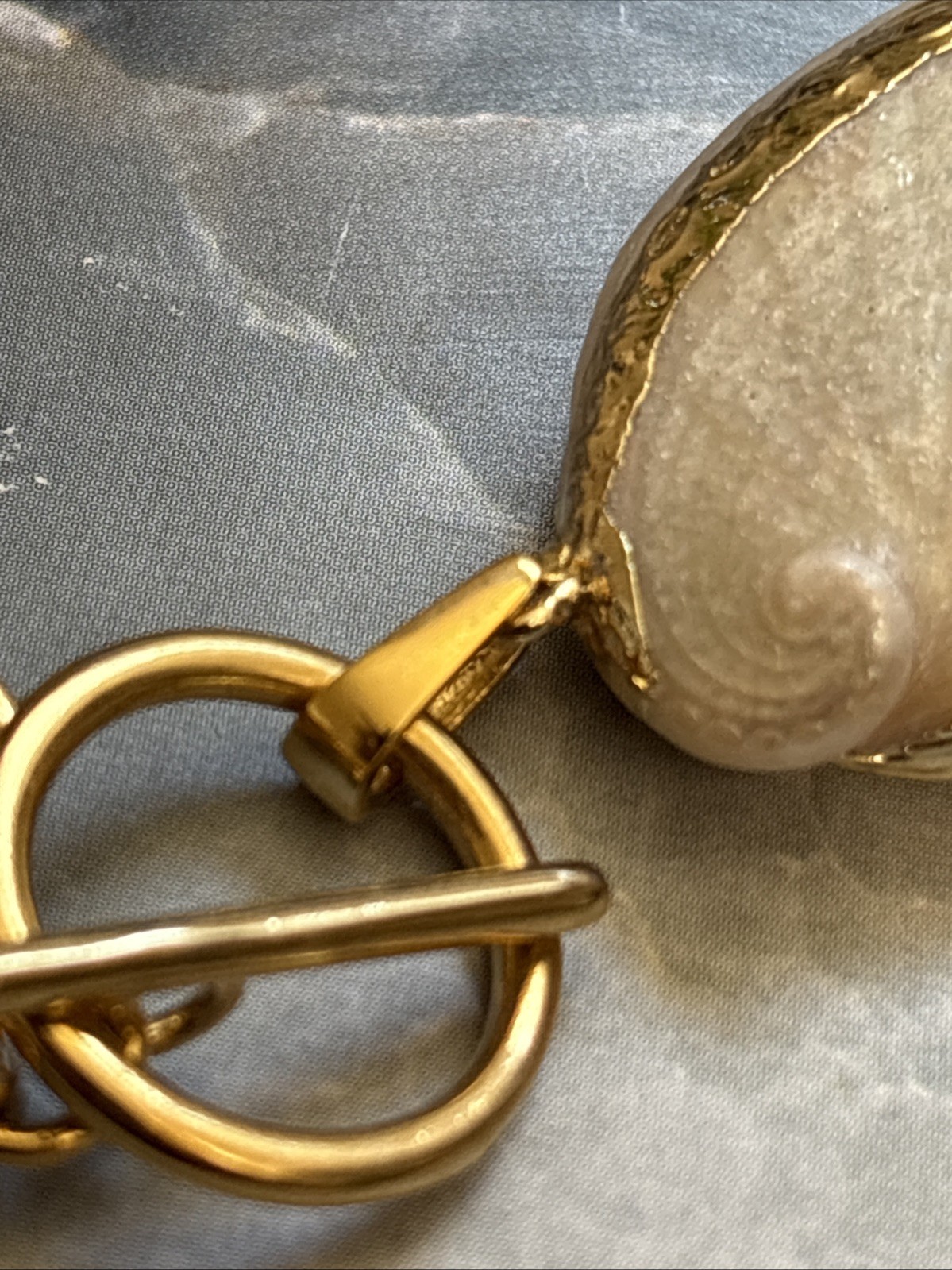 Boutique Gold Plated Chain Dipped Toggle Necklace With Iridescent Shell Pendant