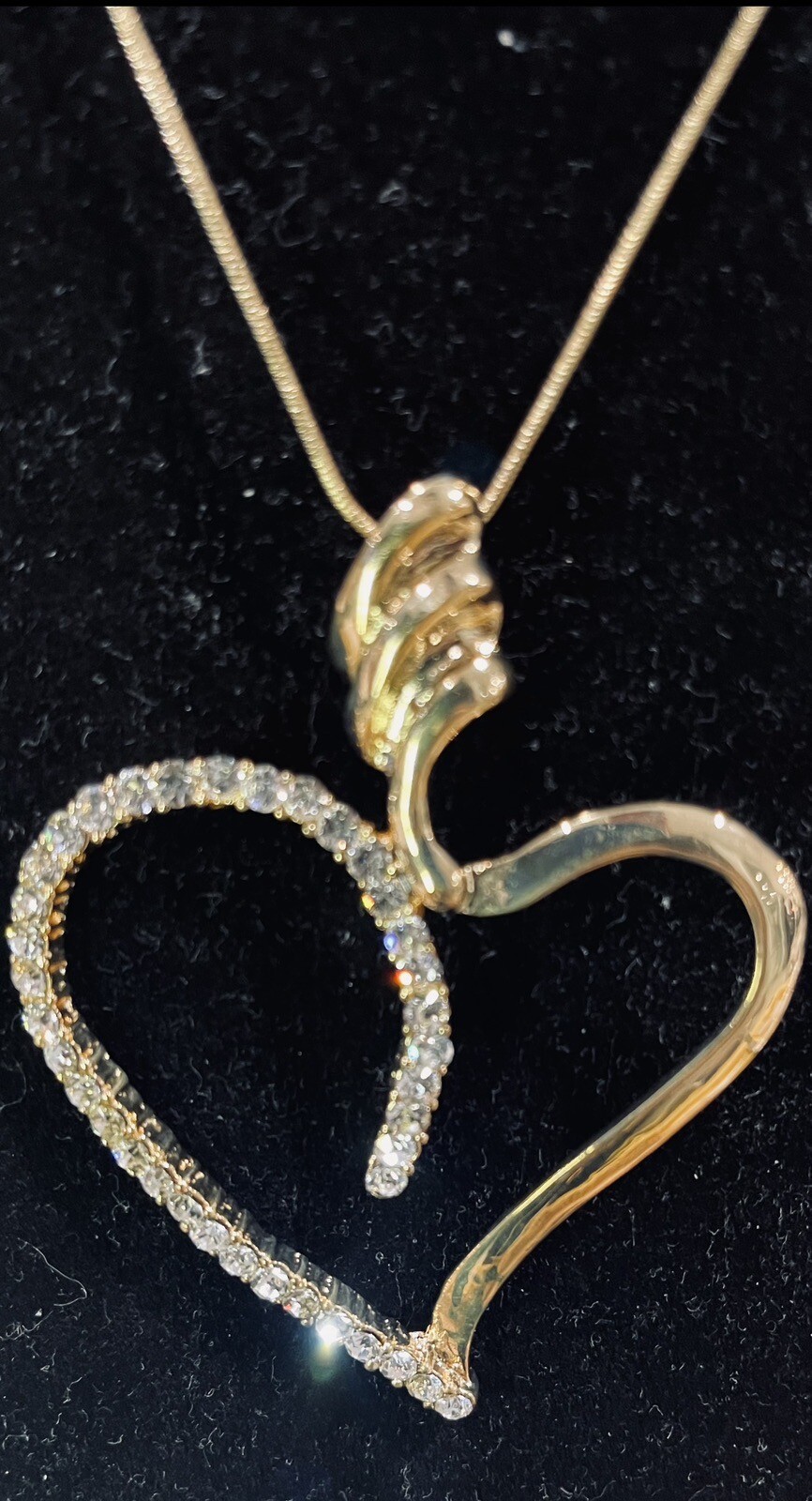NIB LOVE HEART PENDANT ROUND CUBIC ZIRCONIA 18KT YELLOW GOLD PLATE 18″ CHAIN INC