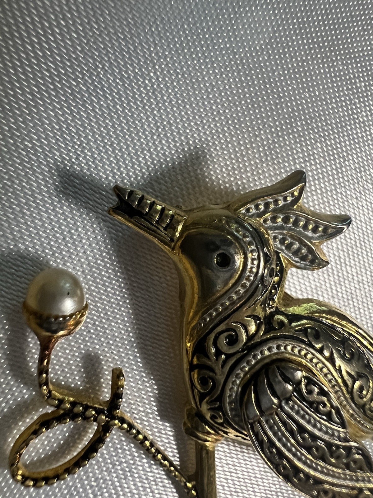 Mid Century Toledoware Gold Tone Bird Brooch Signed Spain Vintage Jewelry 2″