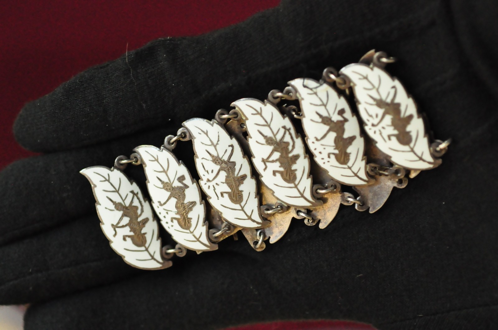 Siam Sterling Niello Bracelet – 40g, 7″, Dancer Panels, Vintage Rare in White