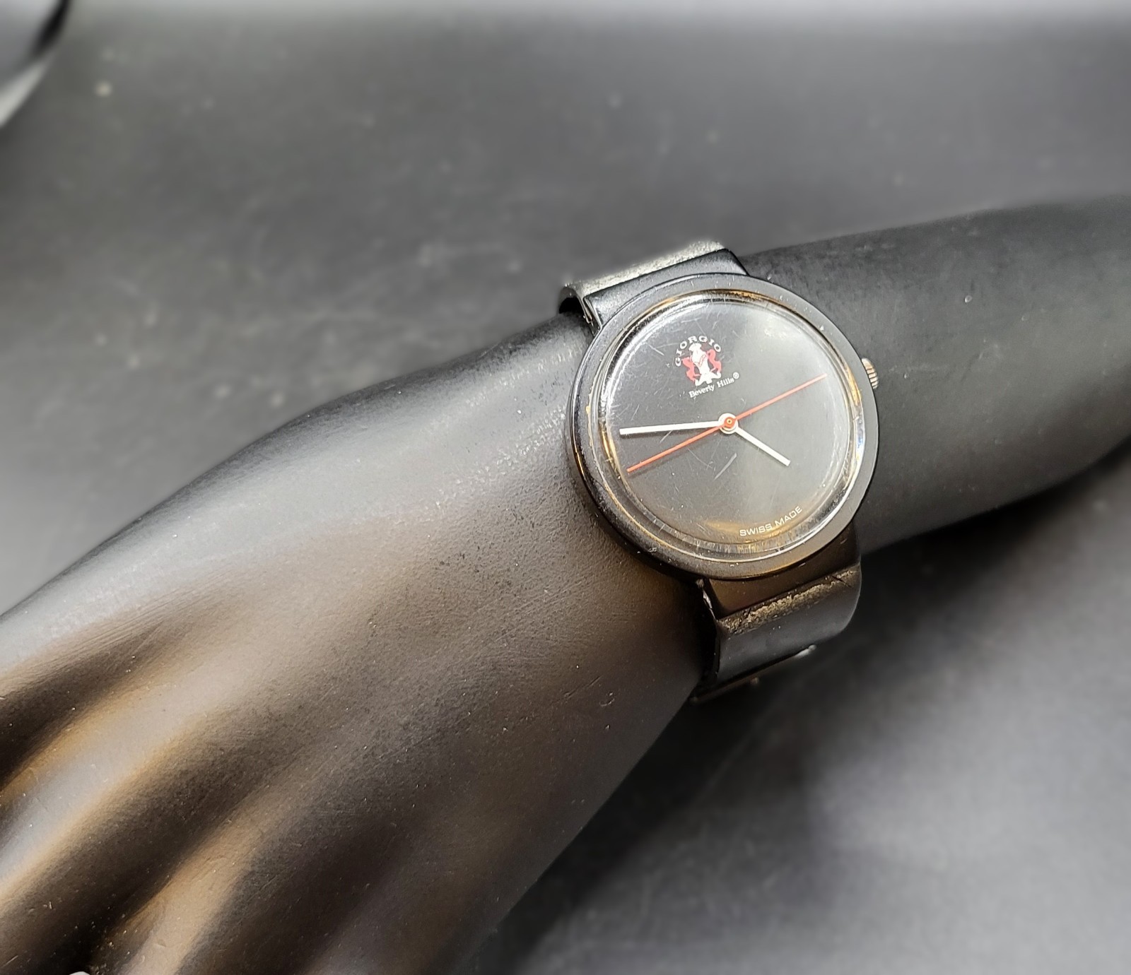 Vintage Swiss Giorgio Beverly Hills Black Unisex Analog 36mm Quartz Watch WR