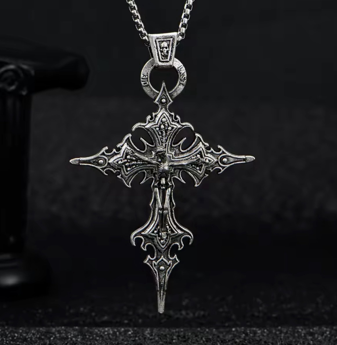 Gothic/Y2K Silver Cross Necklace Unisex Jewelry Emo Streetwear