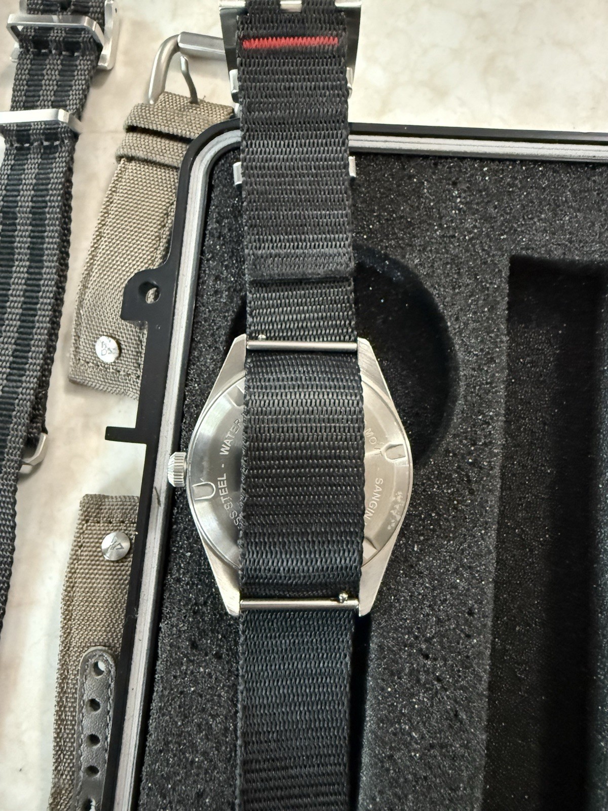 Sangin Brushed Overlord Quartz watch