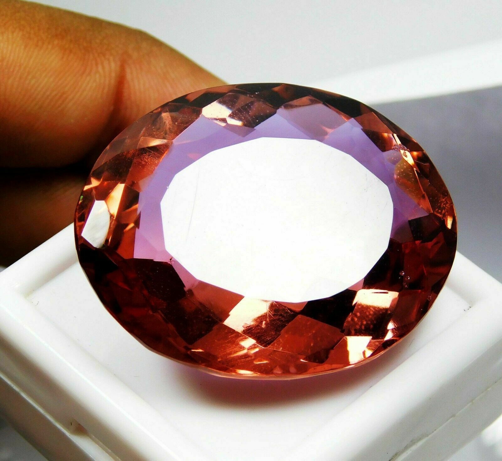 Alexandrite Color-Changing 74.30 CT Oval Faceted Cut Loose Gemstone for Necklace