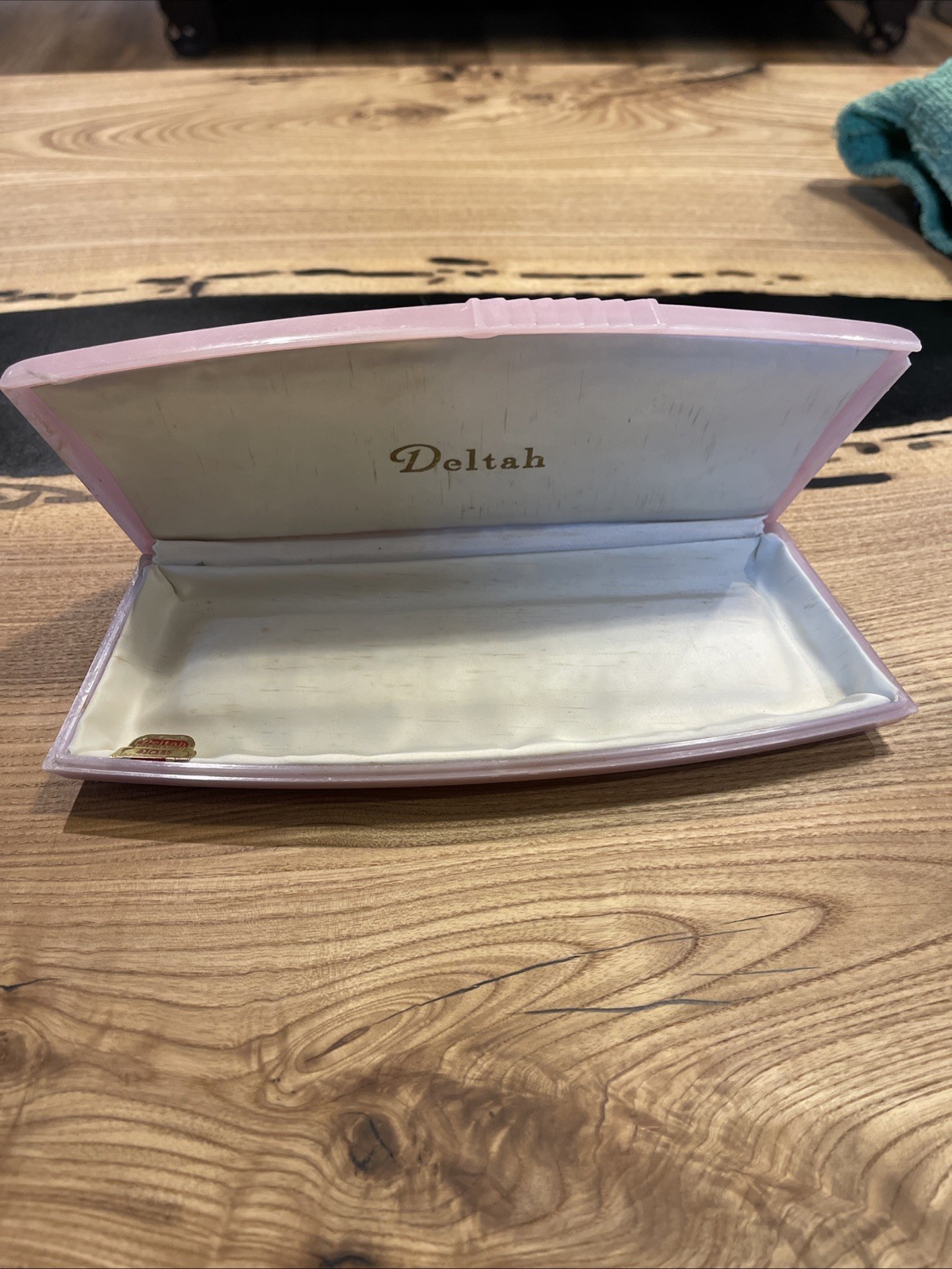 Braun Crystal Pink Celluloid Jewelry Case & Pearl Necklace Vintage