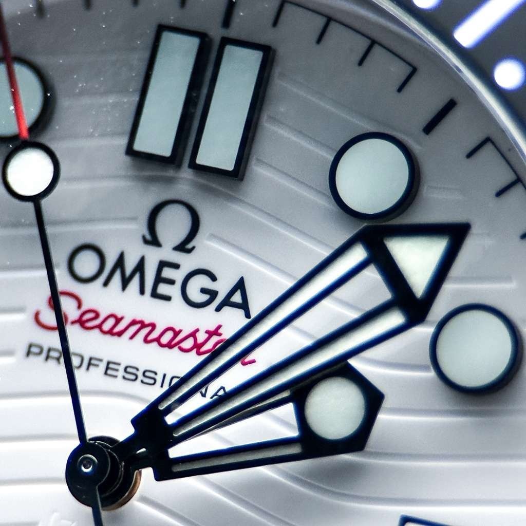 Omega Seamaster 300M 210.30.42.20.04.00 | 42mm | White Ceramic Dial | Full Set