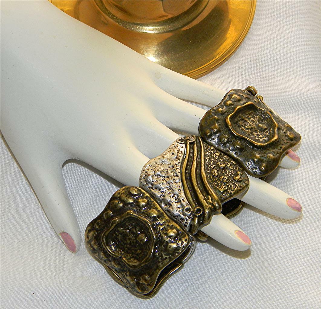 VTG. AGED BRASS & SILVER TONE COLOR METAL LINK STRETCH CUFF STATEMENT BRACELET