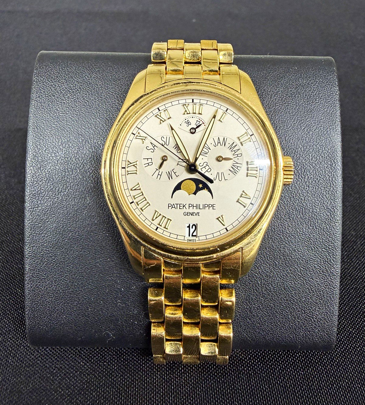 Patek Philippe 5036/1J Yellow Gold w/Box and Certificate of Origin