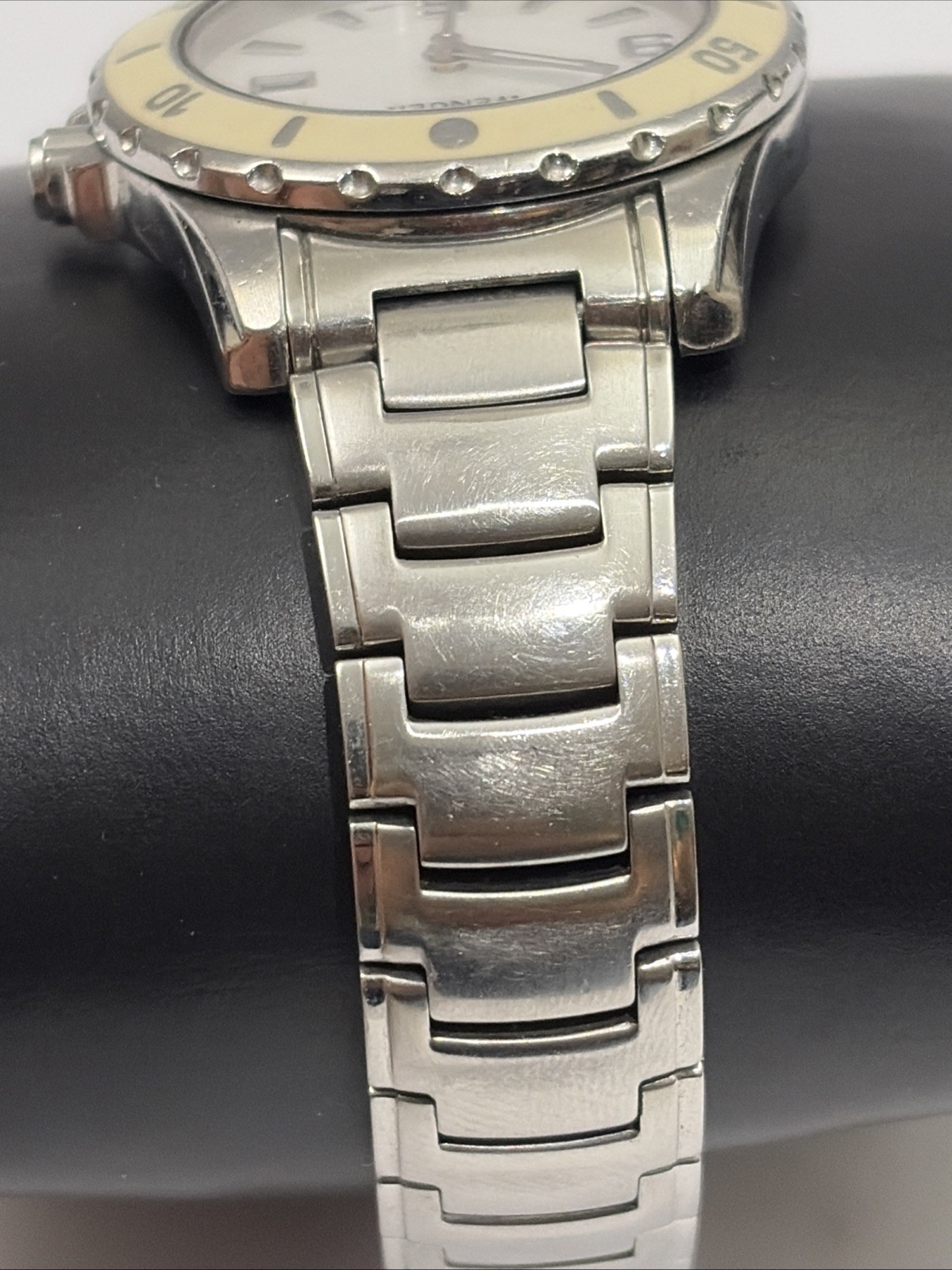 Wenger Swiss Military Women Silver Dial Quartz 100m Dive Watch W/ New Battery!