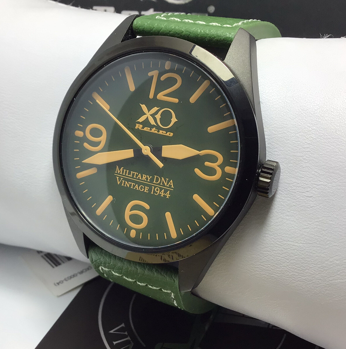 XO Retro Men’s Watch – Military DNA P-51 Mustang WWII Fighter Aircraft