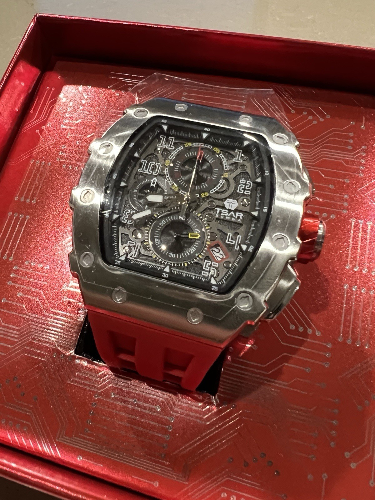 TSAR BOMBA Men’s Chronograph Quartz Wristwatch Red Silicone Band Silver Case