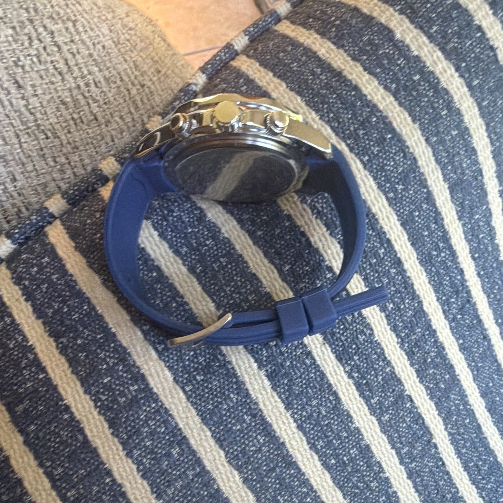 KIMSDUN Men’s Quartz Chronograph Date Watch Blue Silicone Strap Silver Case