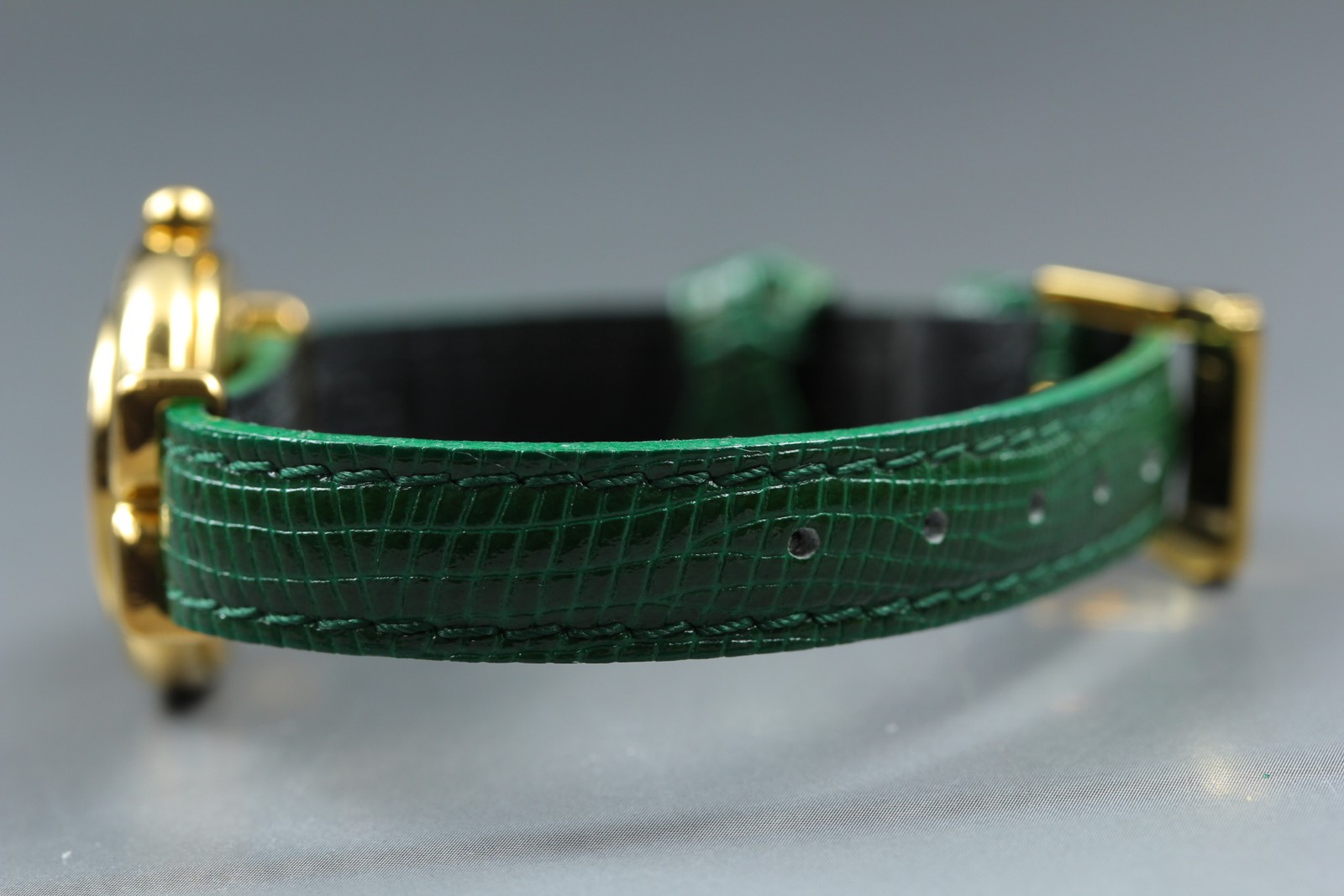 FENDI 640L Chameleon Change Green Belt Gold 24mm Women’s Quartz Watch Vintage
