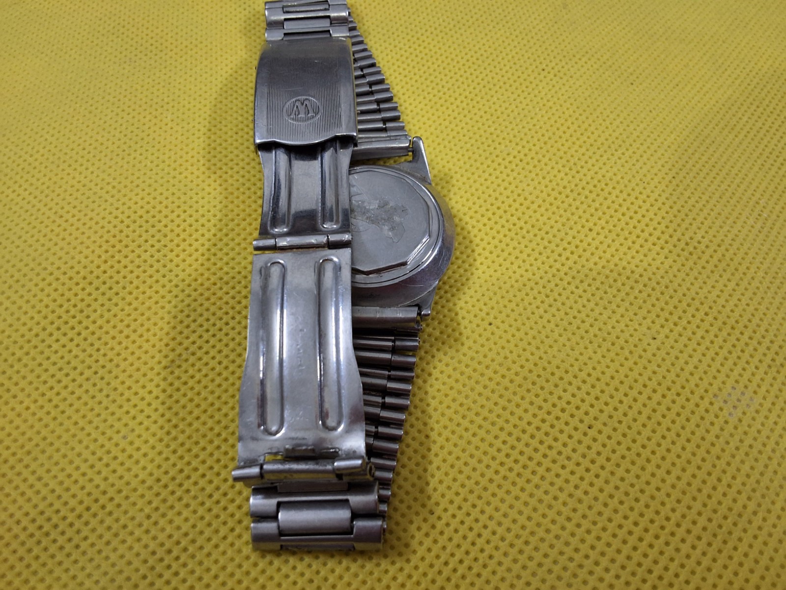 Vintage West End Sowar Prima Manual Wind Wrist Watch 32mm Swiss Made.