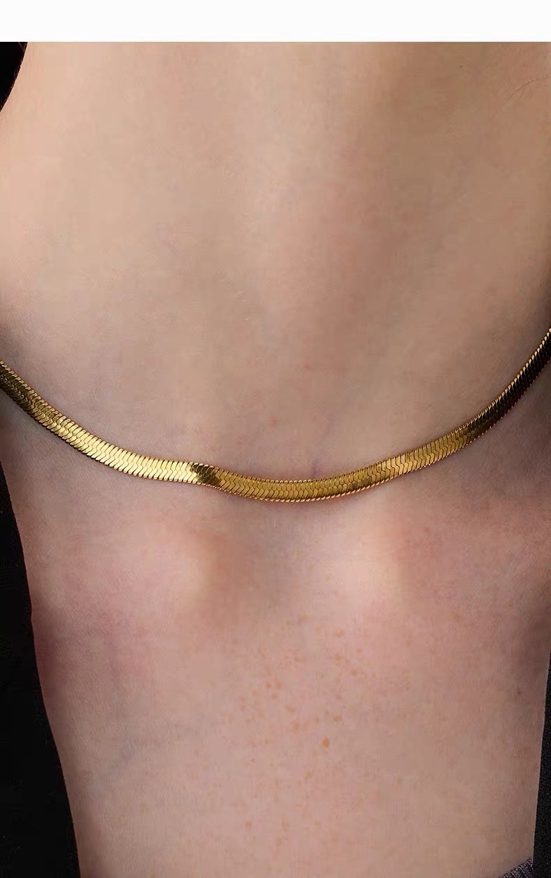 Gold or Silver 4mm Flat Herringbone Chain Choker Necklace 40cm + 4cm Extender