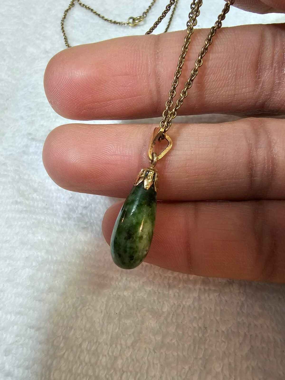 120 12k GF Gold Filled Chain Necklace w/ Jadeite Drop Pendant 17 1/2in”