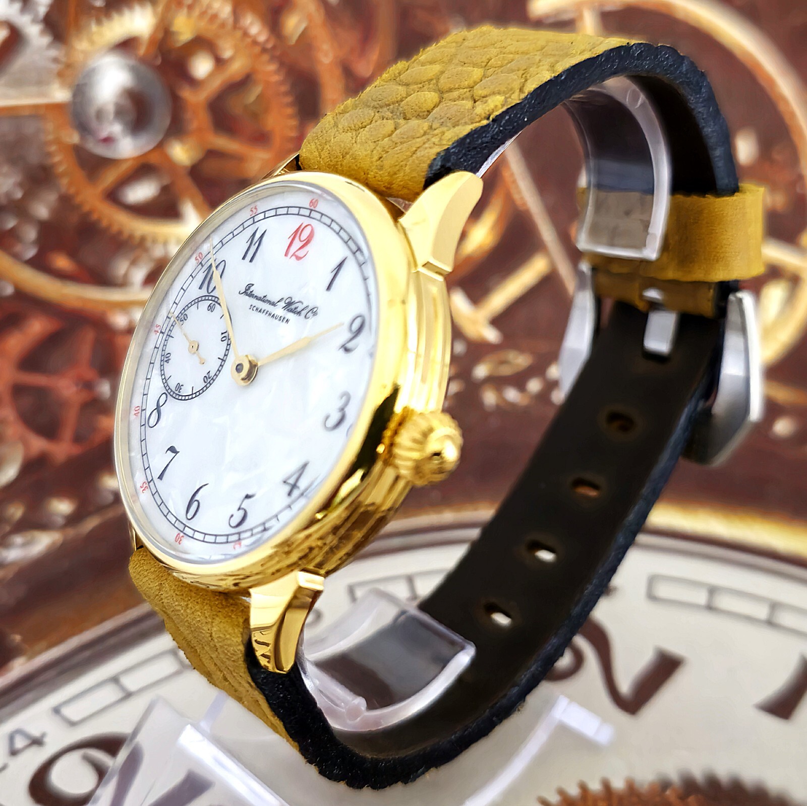 Watch USSR MARRIAGE Rare Dial Men’s mechanism MOLNIJA 18 Jewels 3602