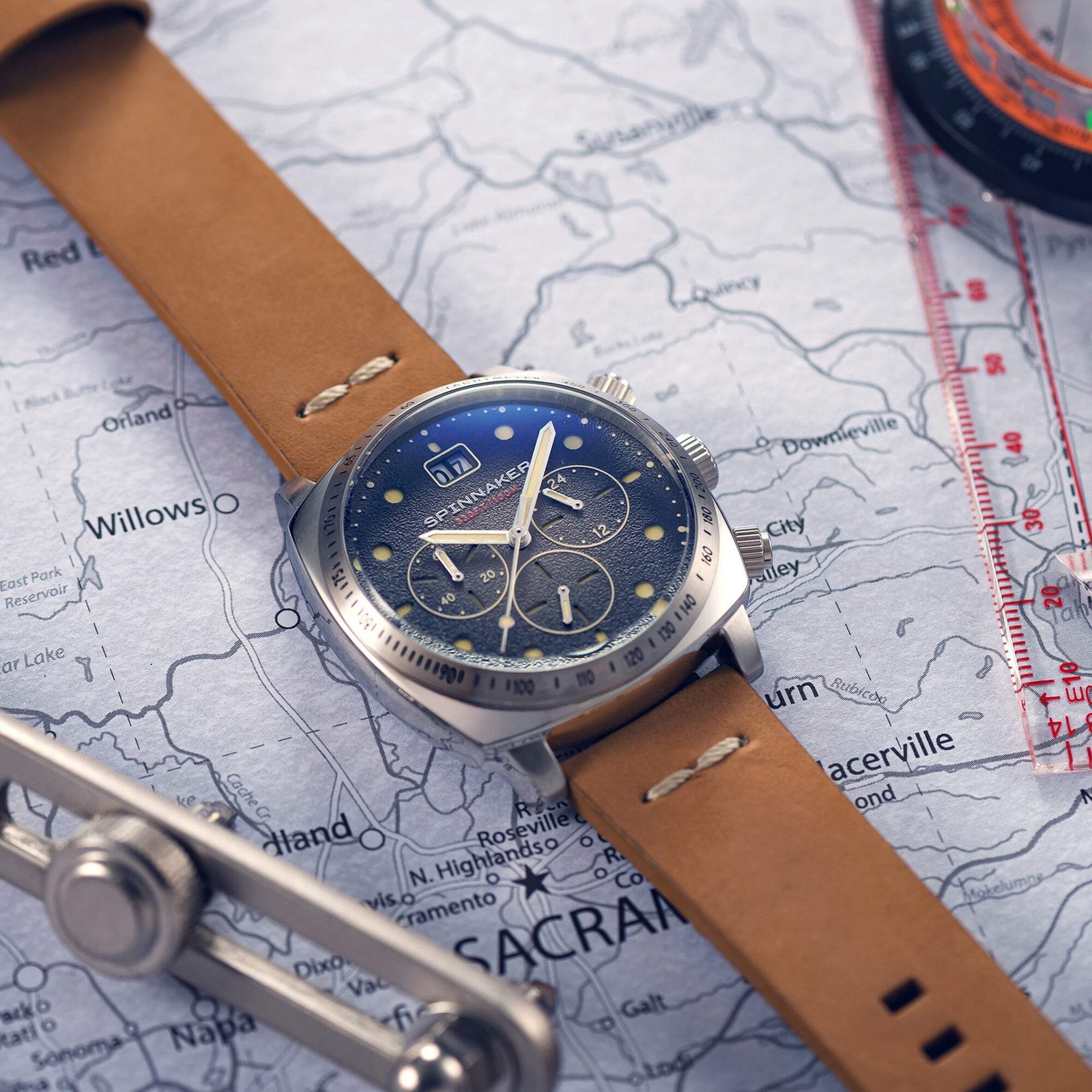 Spinnaker Hull Stainless Steel 42mm Japanese Quartz Wristwatch