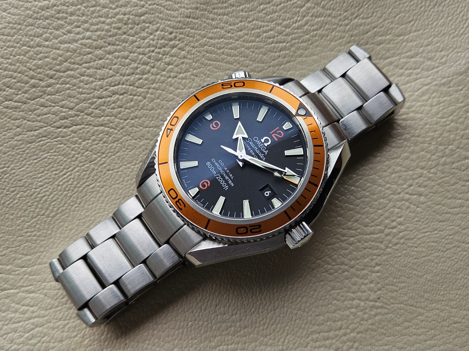 OMEGA Seamaster Planet Ocean 2209.50 42mm Automatic Black Orange Watch (2011)