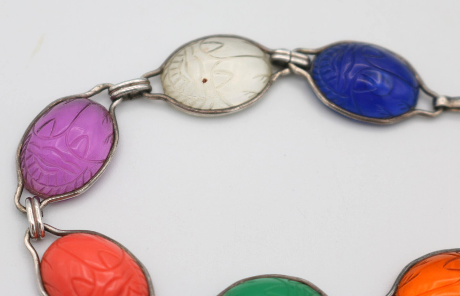 Vintage Truart Sterling Silver Carved Lucite Scarab Bracelet 7 IN 8.8 Grams