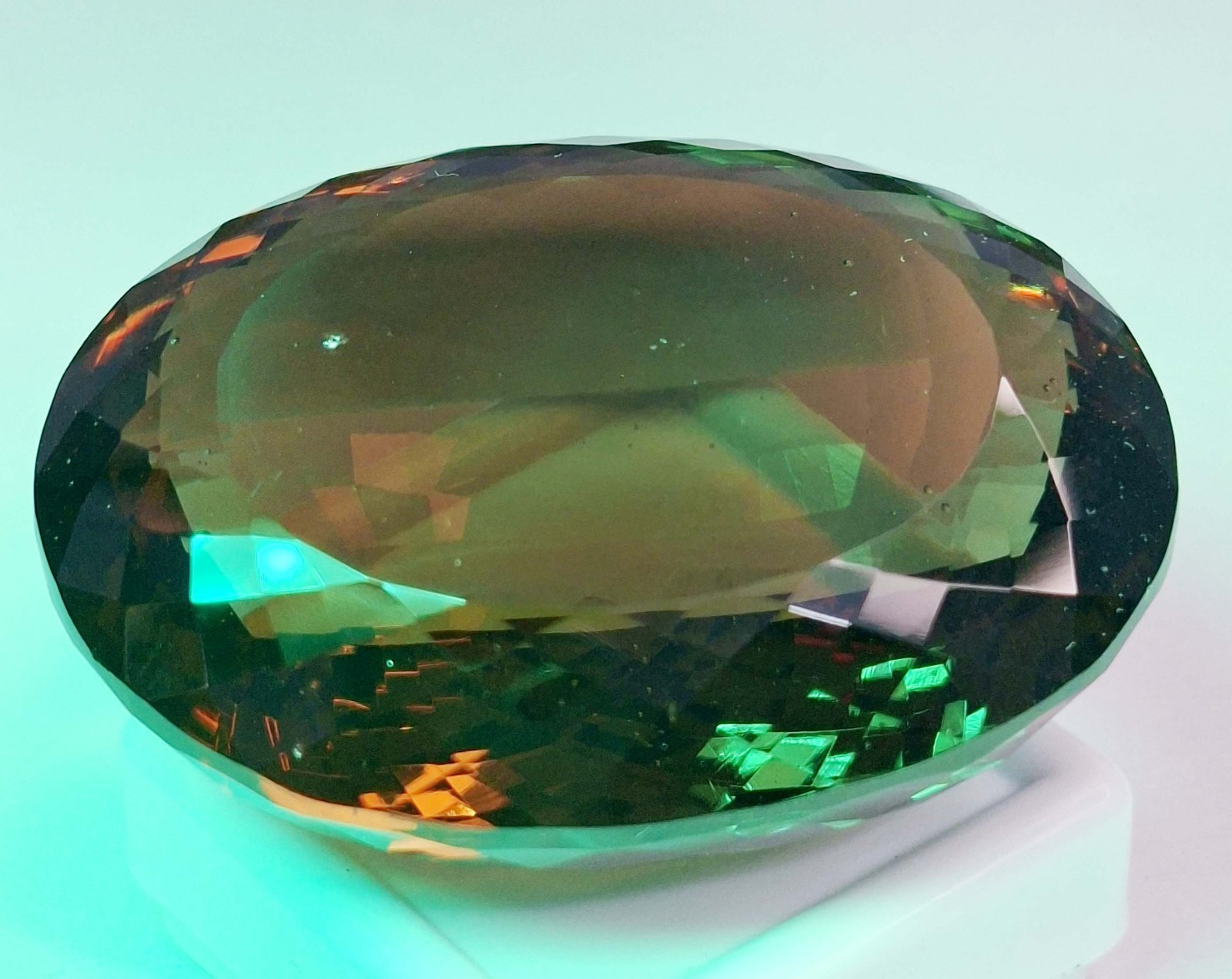 Colour Change Alexandrite Oval Cut 200-202 Ct Certified Loose Gemstone TQ1865