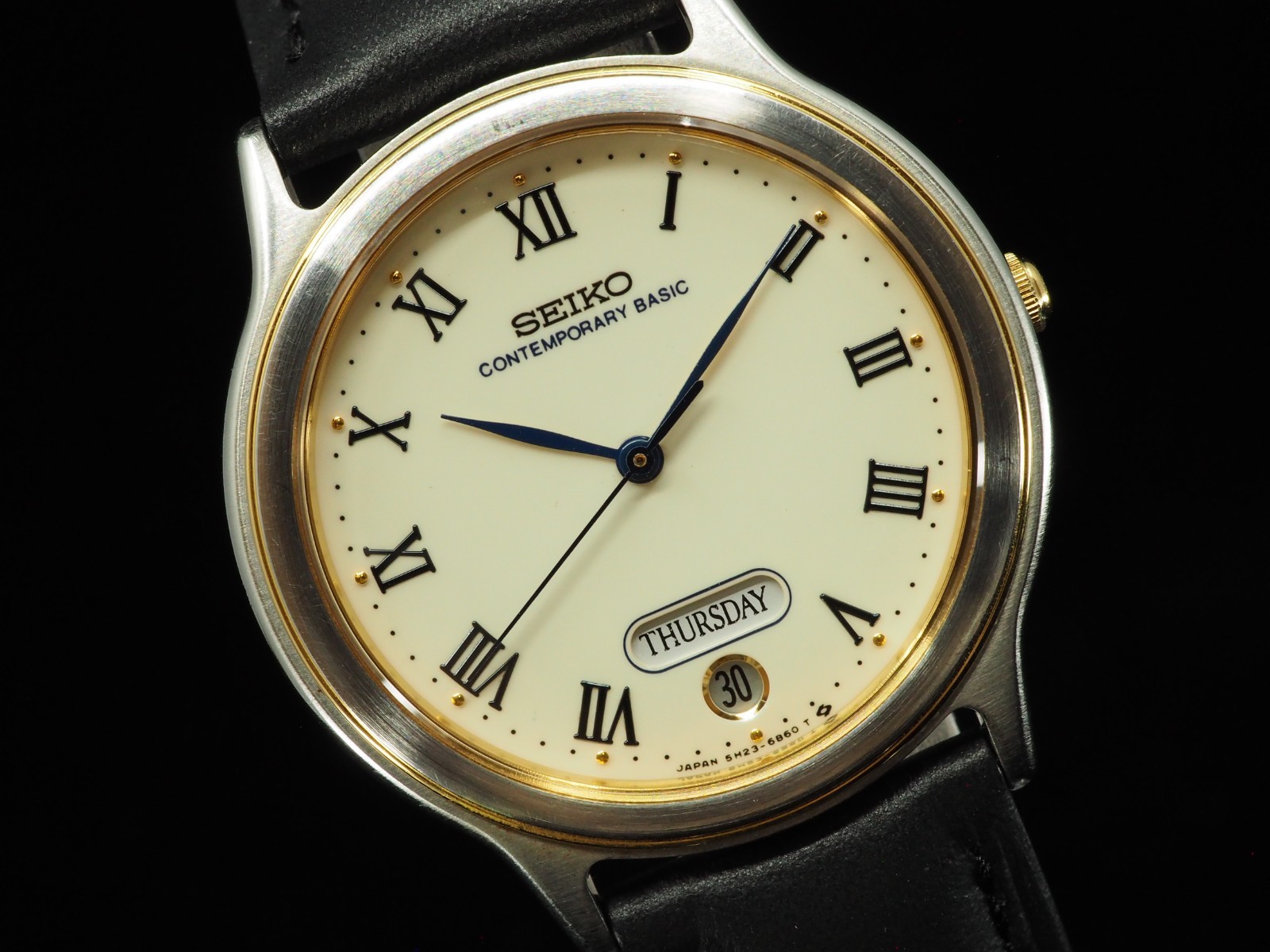Vintage N MINT Seiko Contemporary Basic 5H23-6B90 Roman Qz 33mm Mens Watch JAPAN