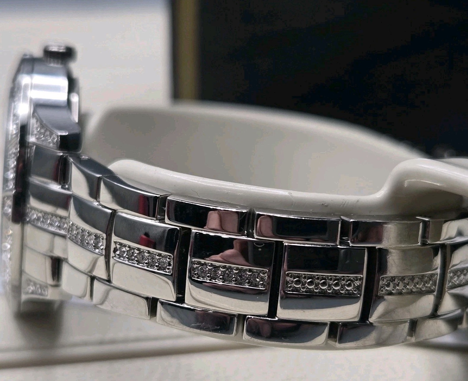 Bulova 96L291 Women’s Silver Crystal Bezel Bracelet Watch Store Display
