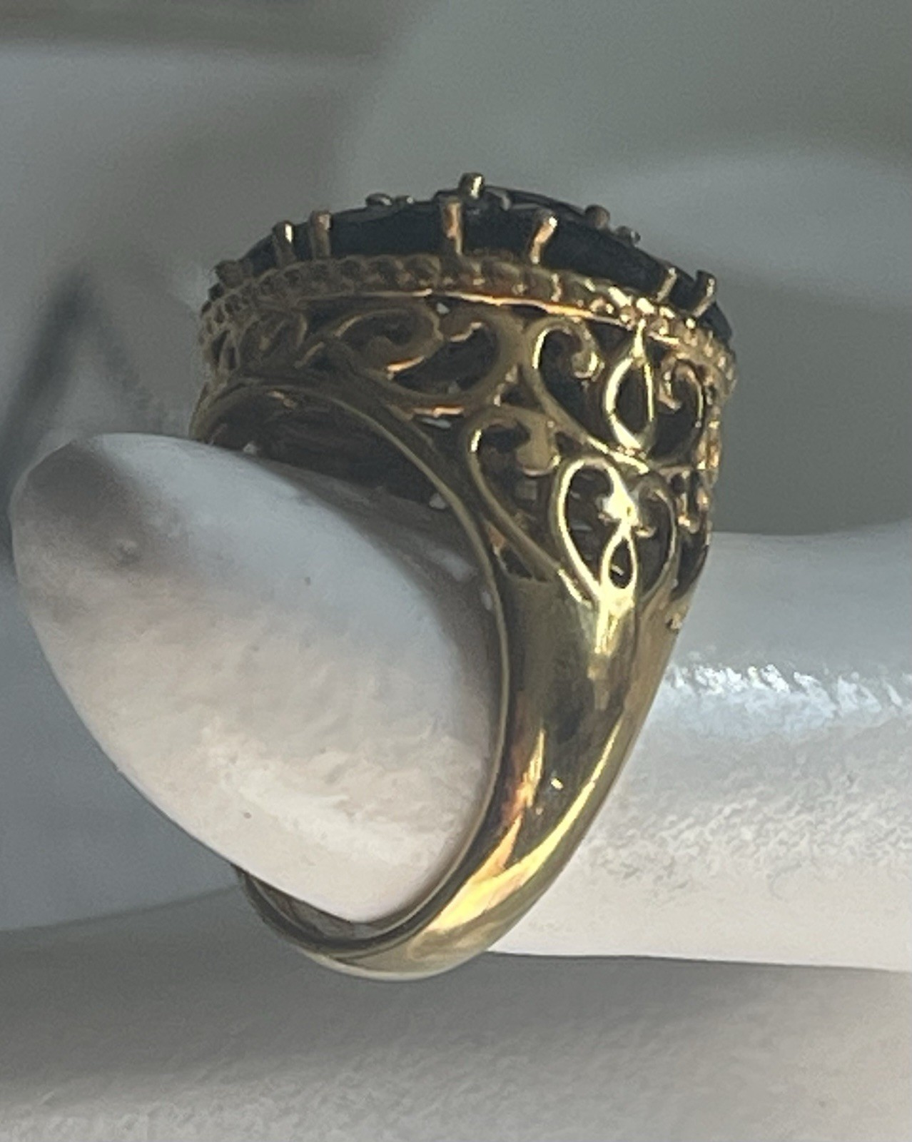 Gorgeous Karis STS Gold Plated Black Onyx Stones Cocktail Ring Size 5.5-6