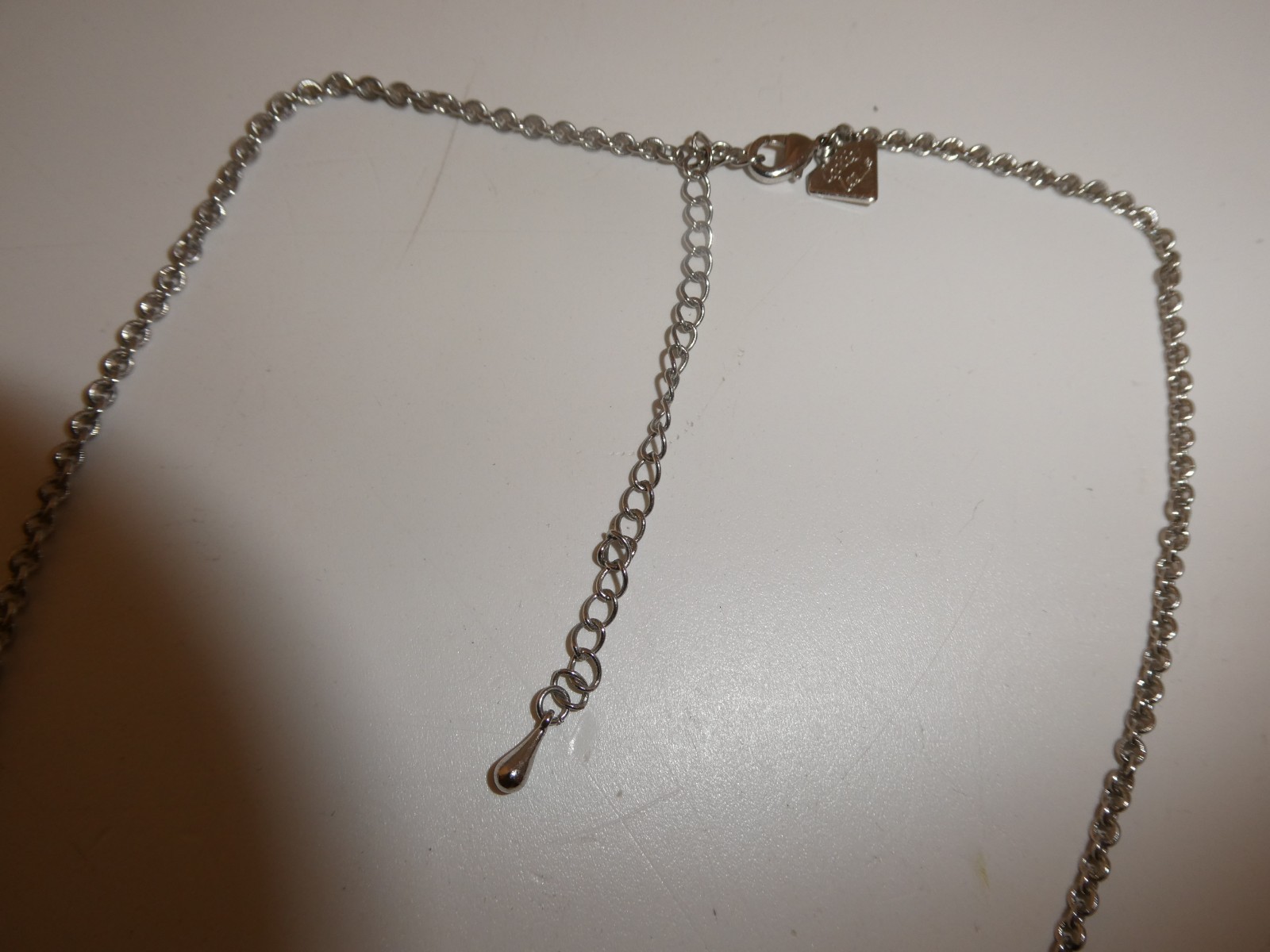 VTG Defunct Cookie Lee Hello Kitty Bottlecap Design Pendant 14″ Necklace Jewelry