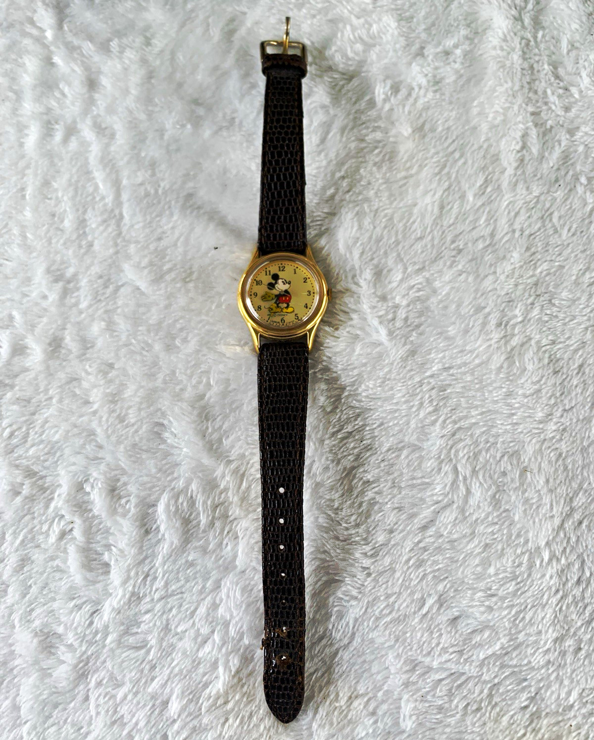 Disney Mickey Mouse Quartz Analog Watch Gold Tone Case Brown Leather Strap