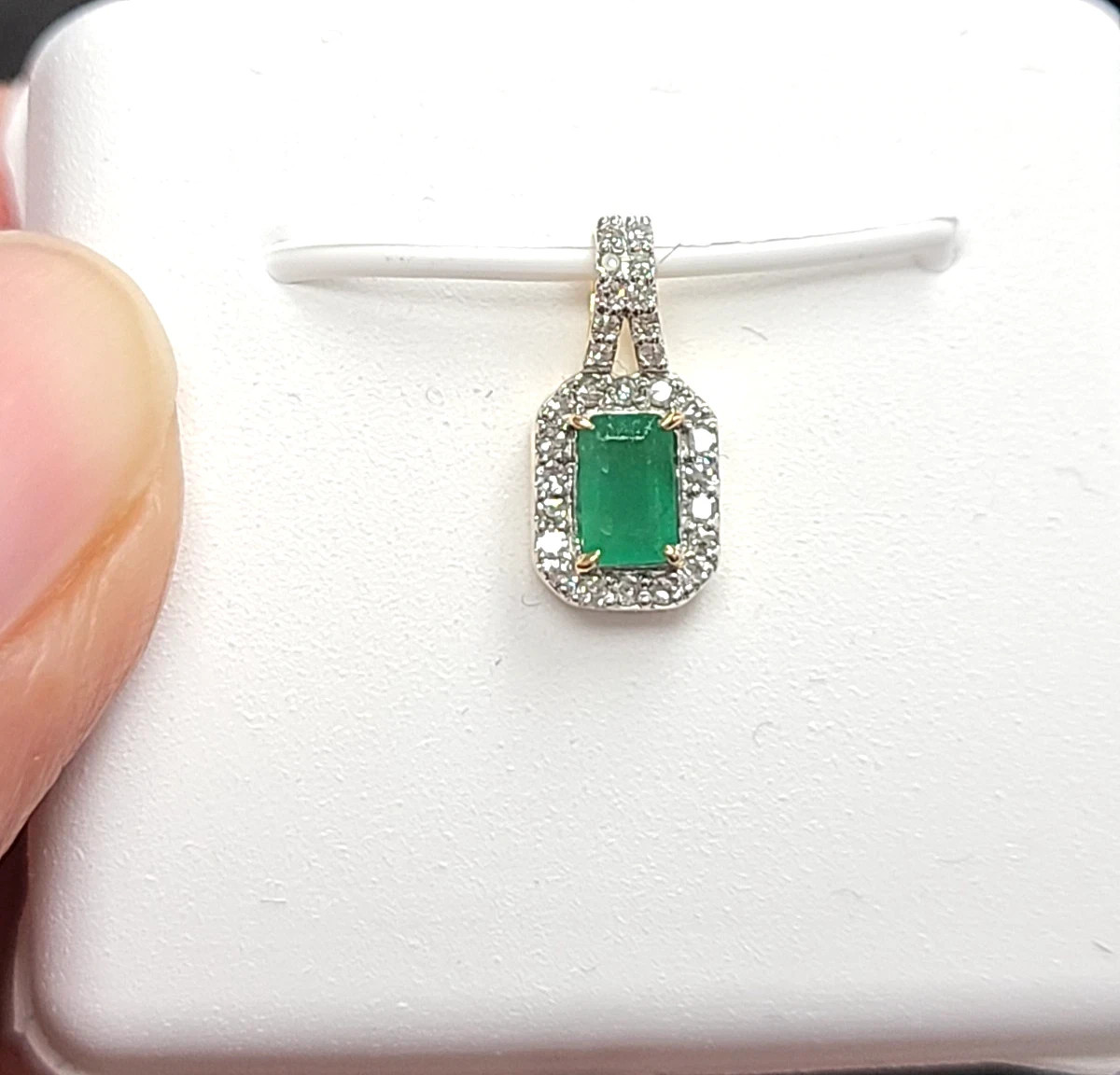 3.00Ct Cushion Cut Natural Green Sapphire Gemstone 14K White Gold Pendant