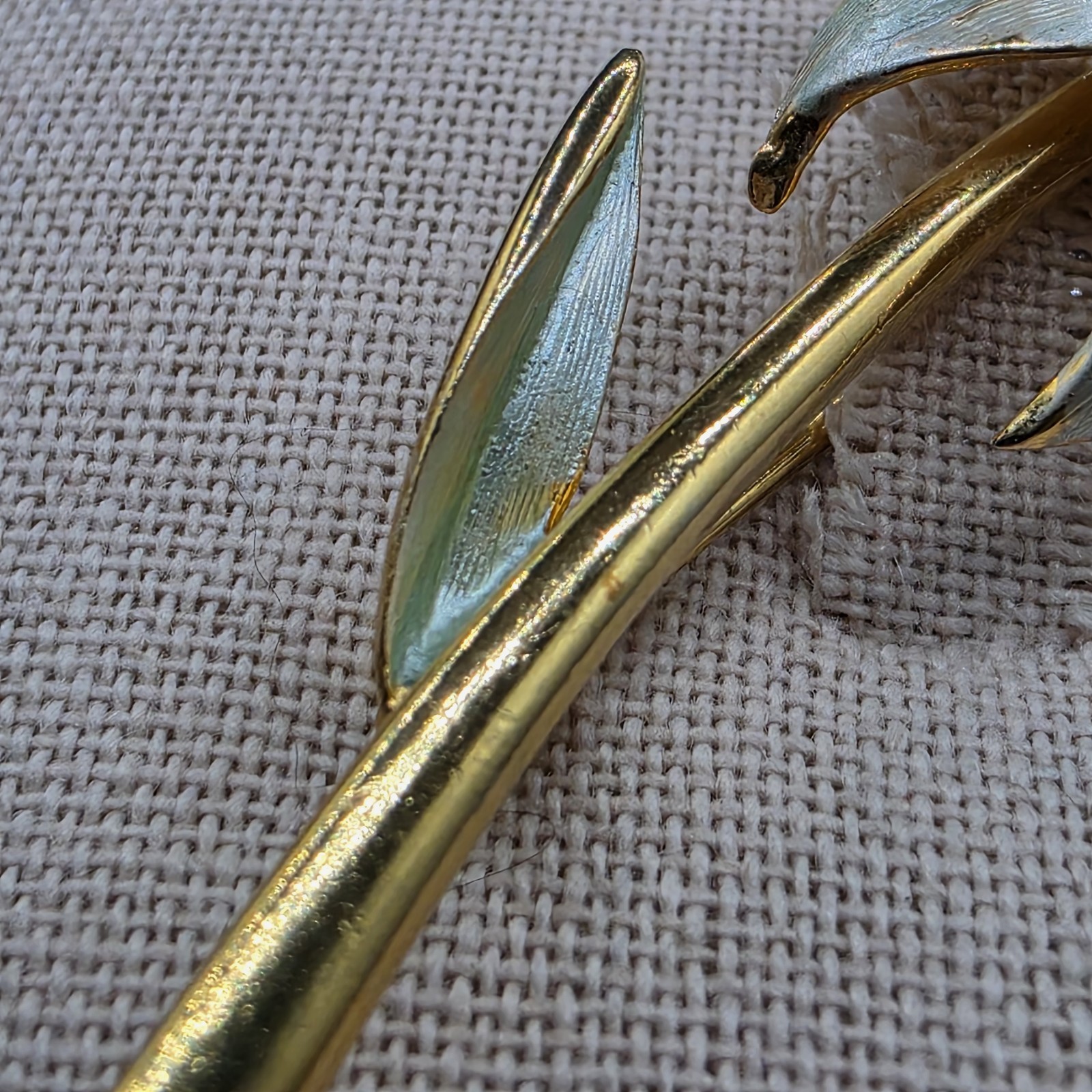 Vintage Park Lane Tulip Brooch Pink Green Enamel Goldtone 3.5 Inches