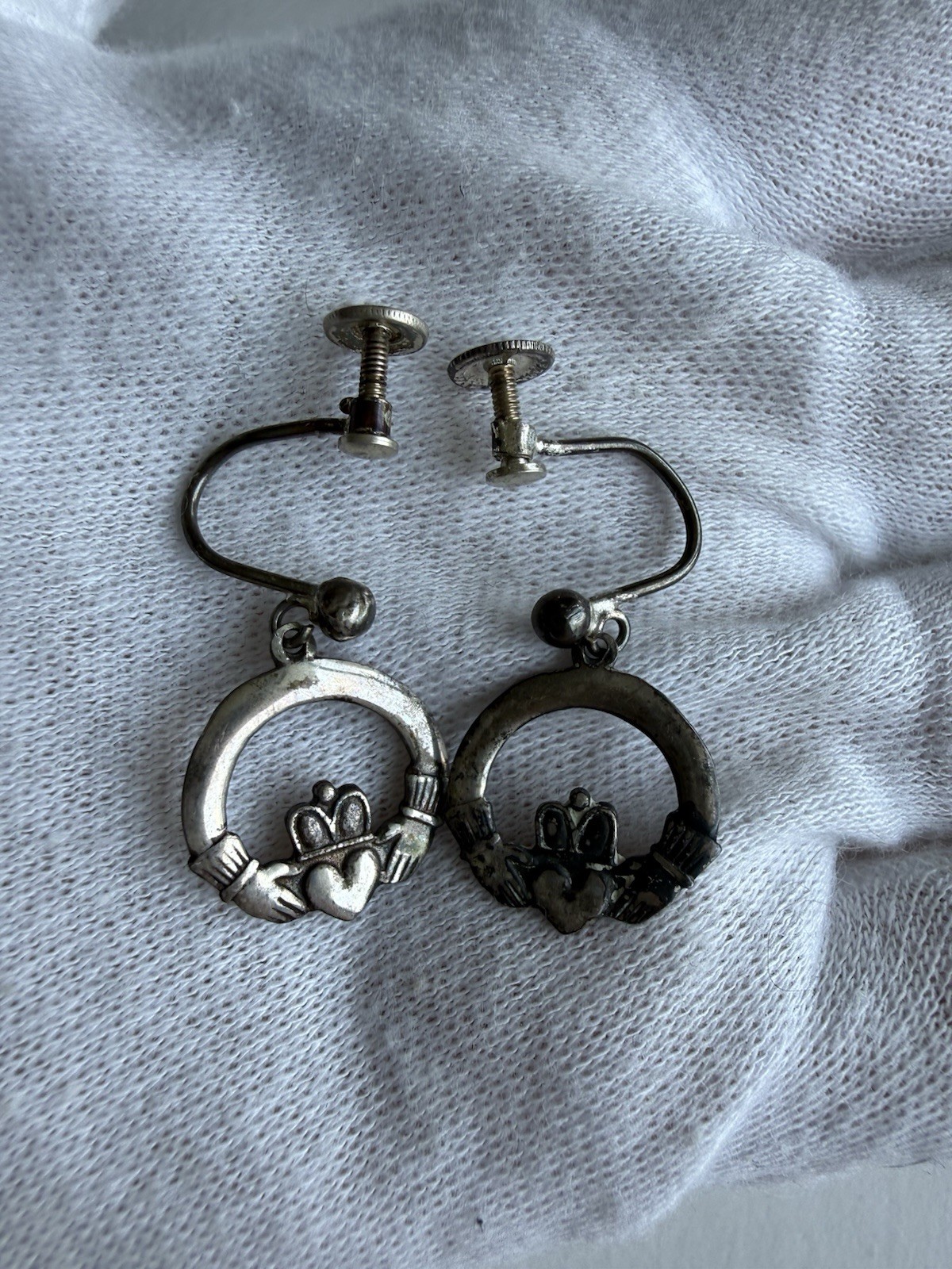 Vintage J.O’N Eire Irish Claddagh 925 Silver Screw Back Earrings Celtic Ireland