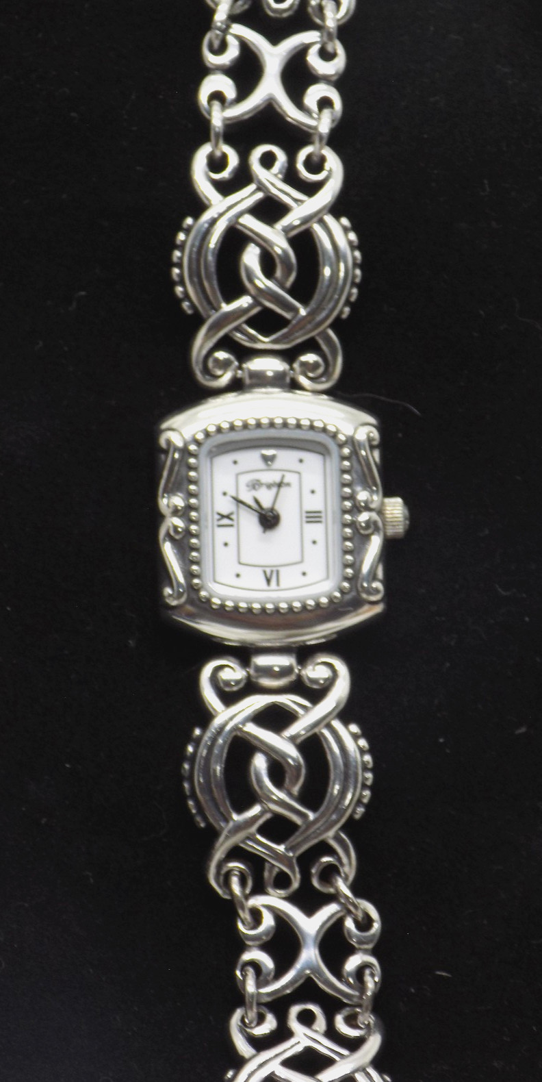 Brighton Santa Rosarita Watch Womens Silver Heart Toggle Bracelet – – 6.5”-7.5”