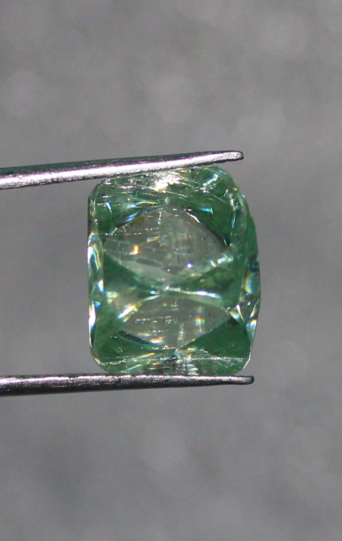 11.70 Ct VVS1 Aqua Moissanite Rough Gemstone, crystal polished Raw Moissanite