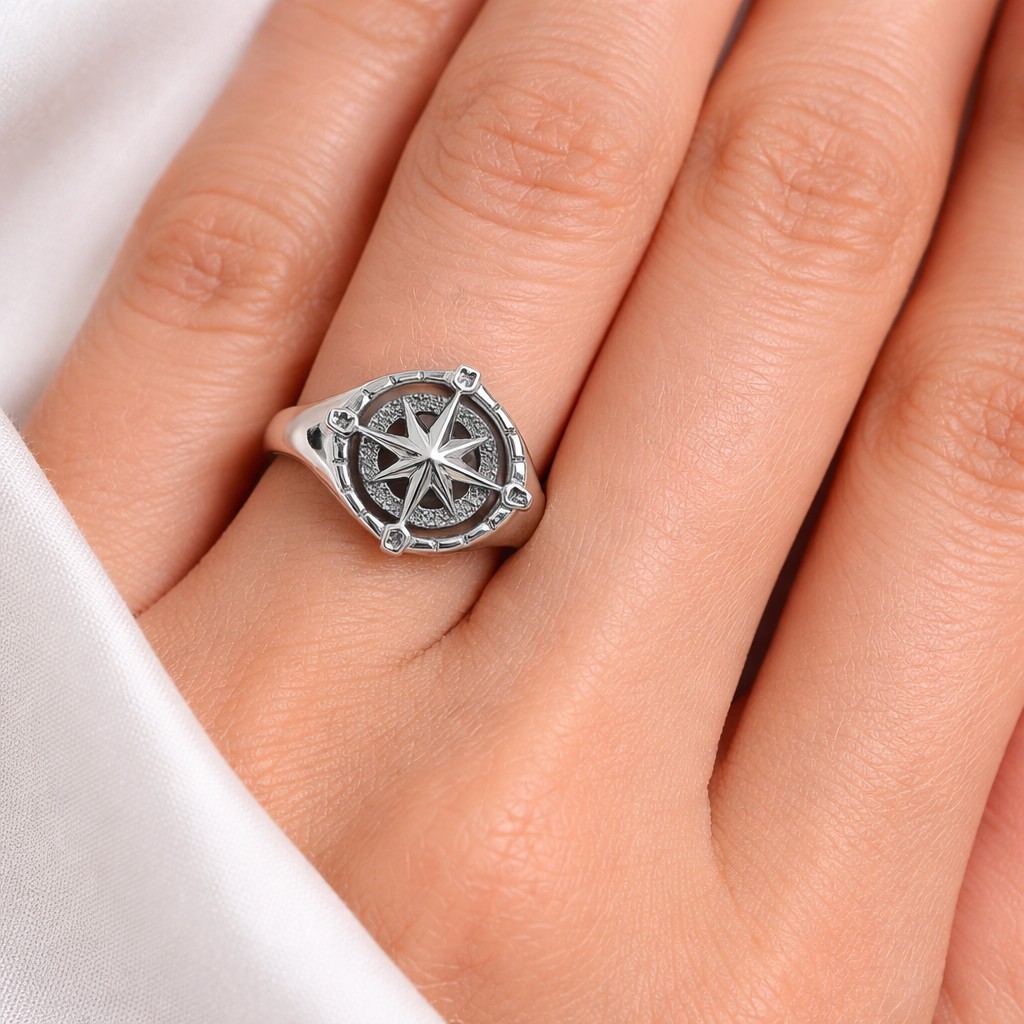 Sterling Silver Compass Ring for Women Polished North Star Compass Rose Signet