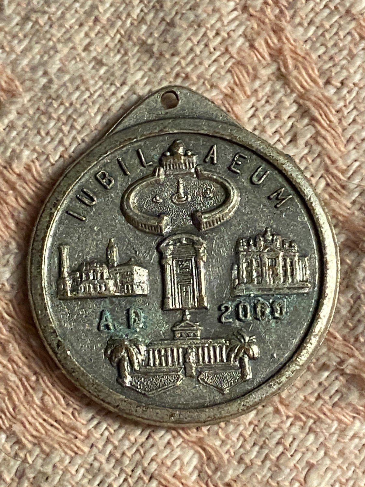 Vtg JOANNES PAULUS II John Paul Religious Medal Pendant Italy AD 2000 Catholic B