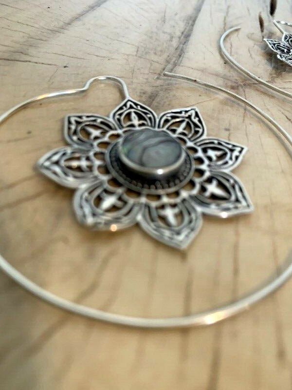 PAIR SILVER PLATED SHELL EARRINGS 18g (1MM) LARGE 2″ 5/8 INCH HOOPS PLUG HANGERS