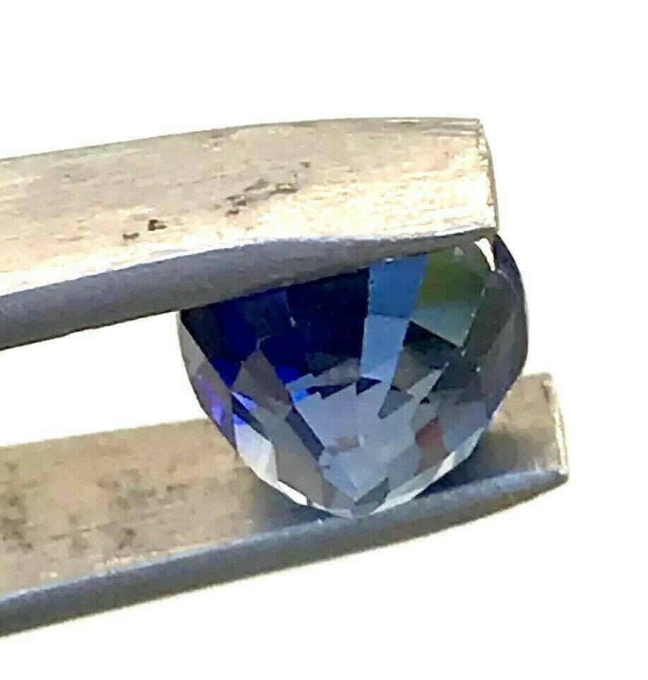 3.85 ct Natural Royal Blue Sapphire ,VVS,Excellent Oval Cut,9 mohs