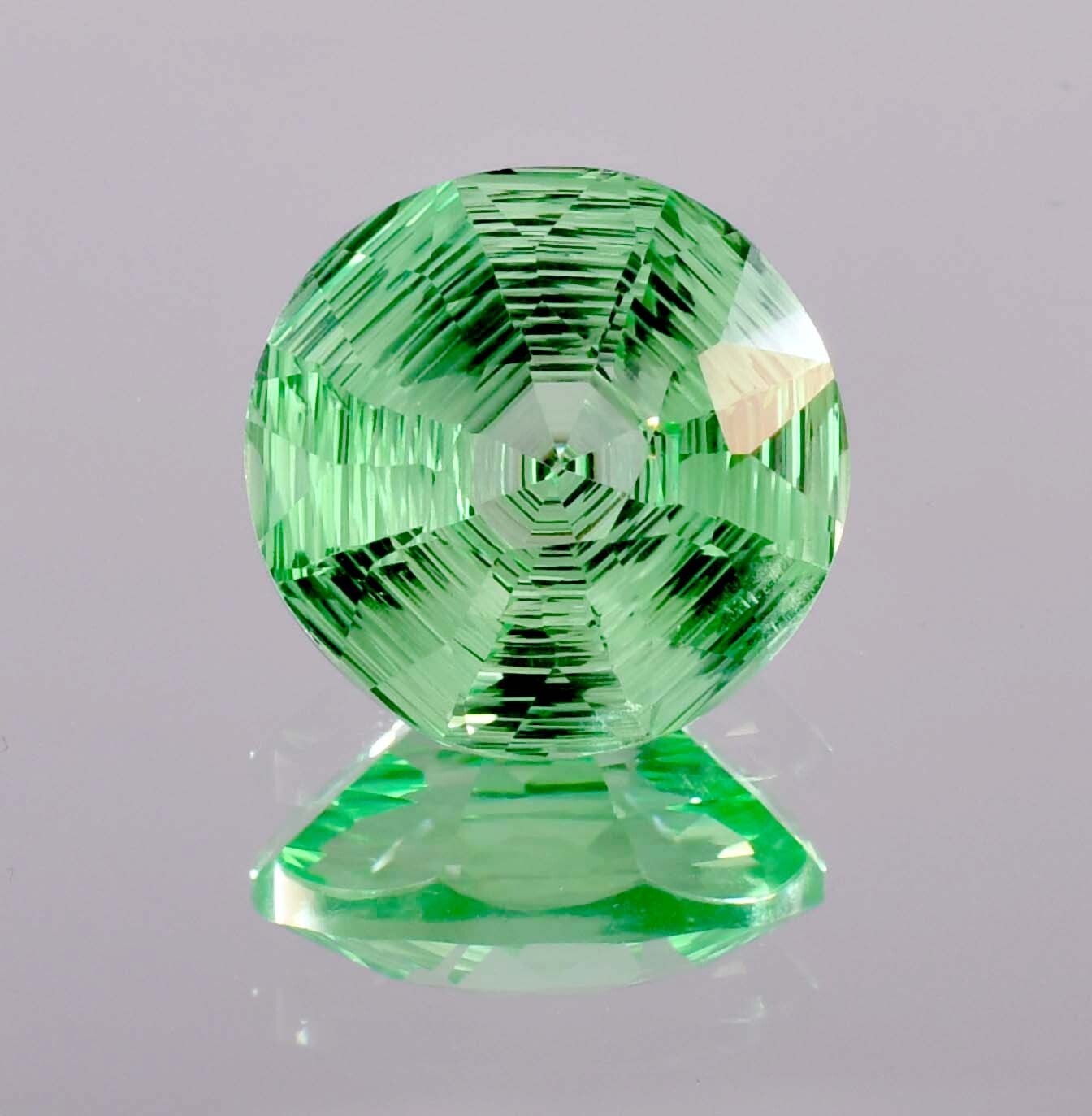 17 x 17 mm Natural Bi-Color 22.65 Ct Flawless Parti Sapphire Gemstone Certified