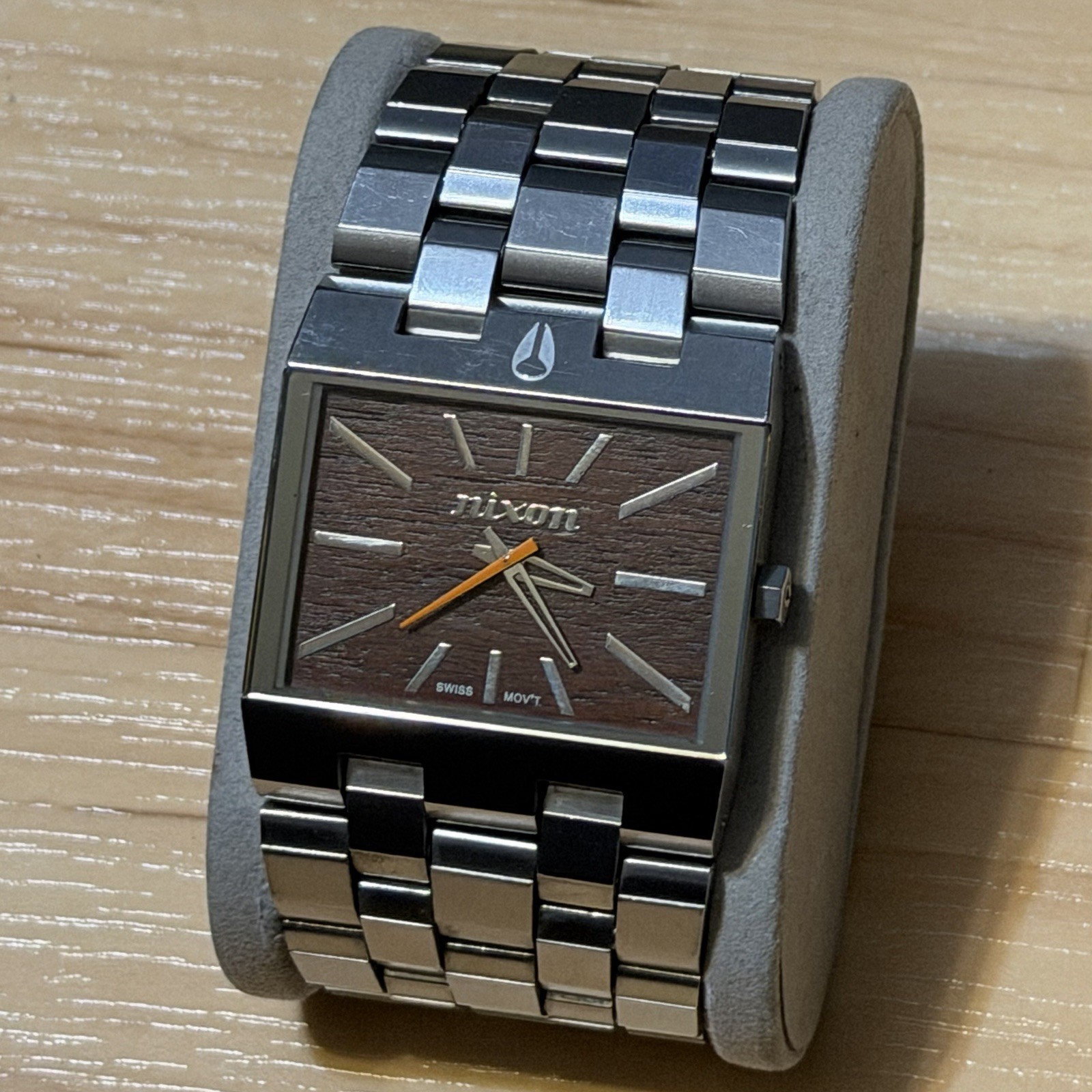 Nixon The Ticket “Golden” Wood Grain Dial Stainless Steel Mens Analog Watch RUNS