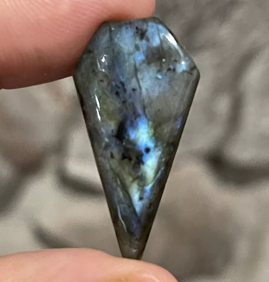 31.7×15.6×5.9mm Kite Shaped Labradorite Cabochon Wire Wrapping Stone