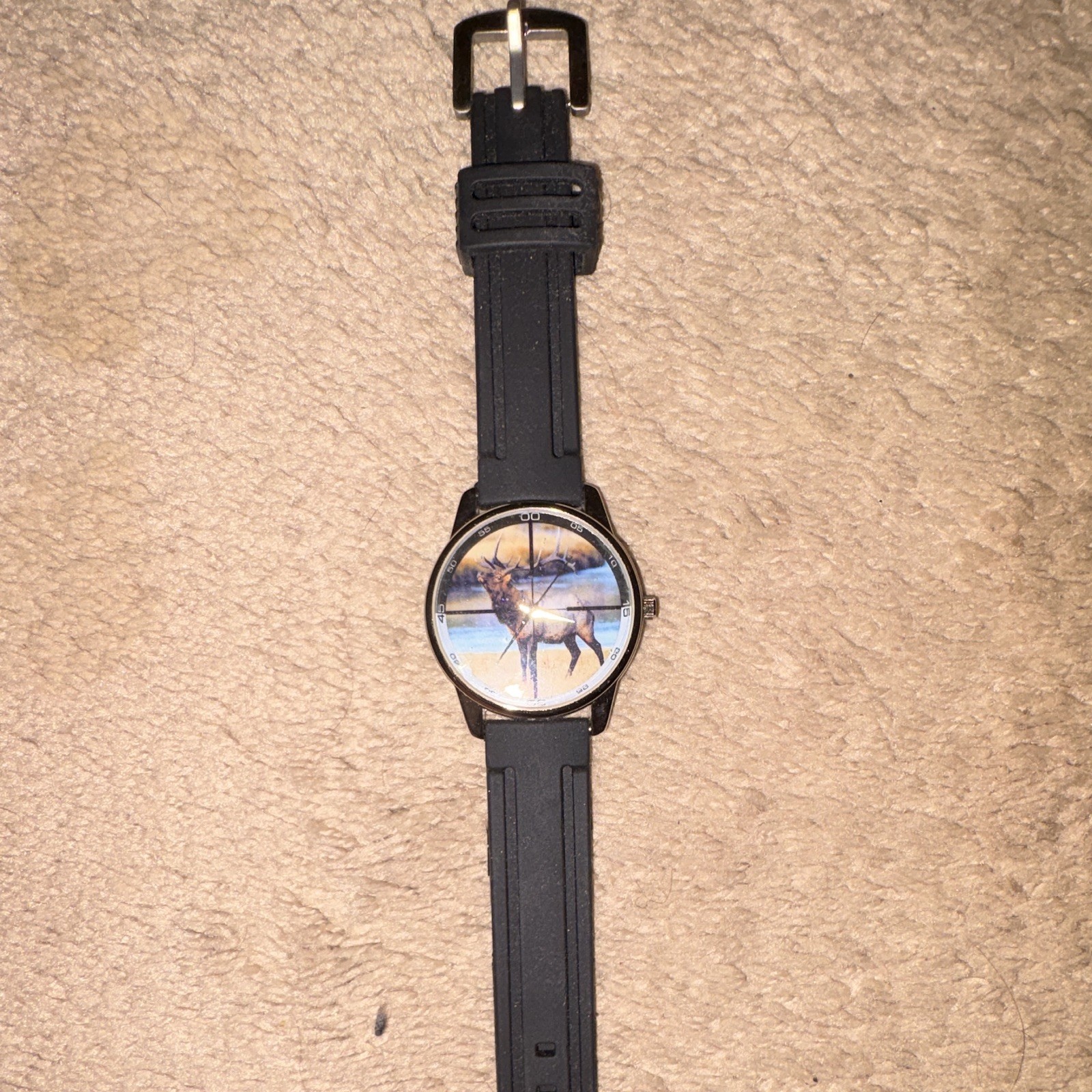 Quartz Analog Elk/Deer Dial Wristwatch 40mm Black SS Case Rubber Strap