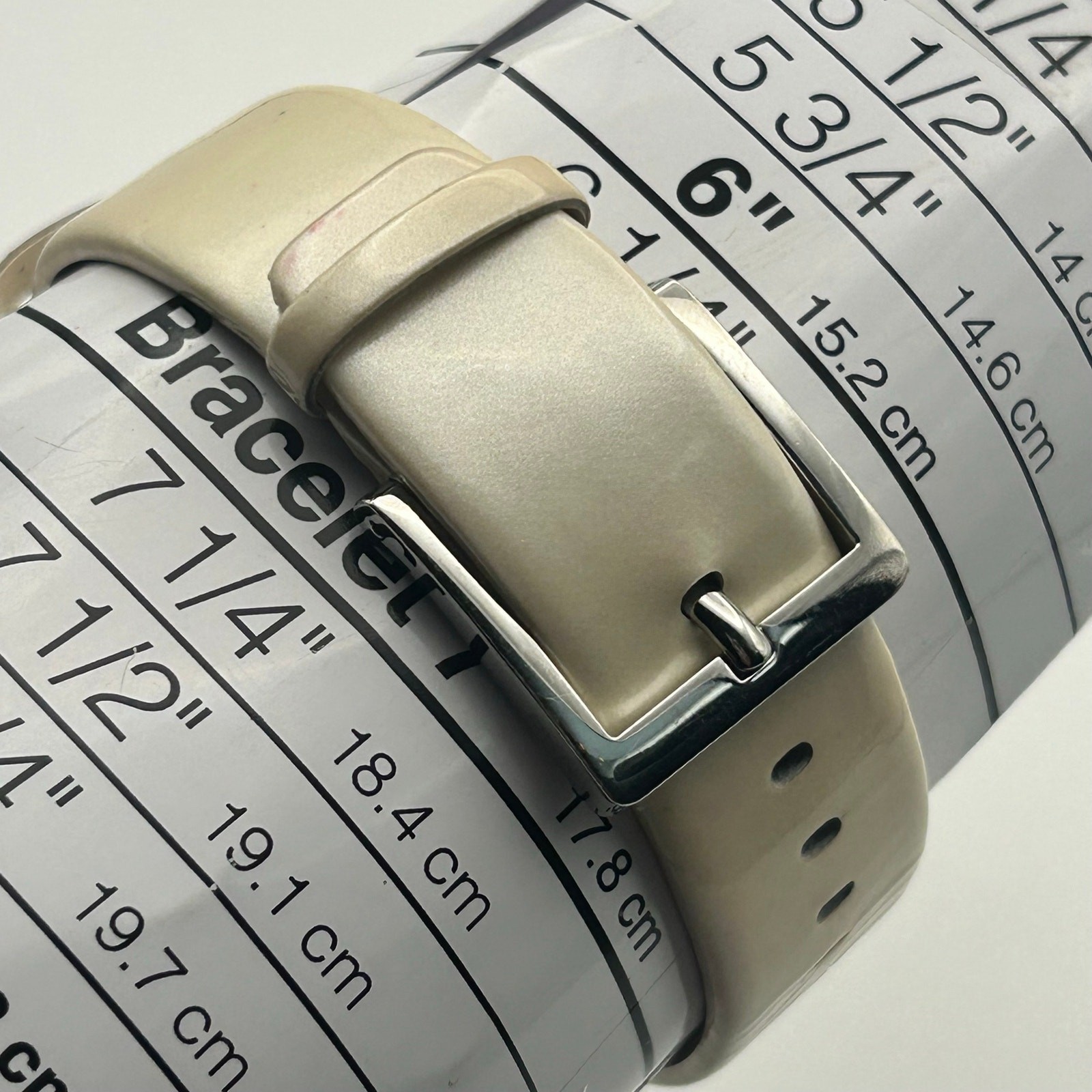 DKNY Silver-tone Stainless Steel Minimalist Ladies Watch Working New Battery