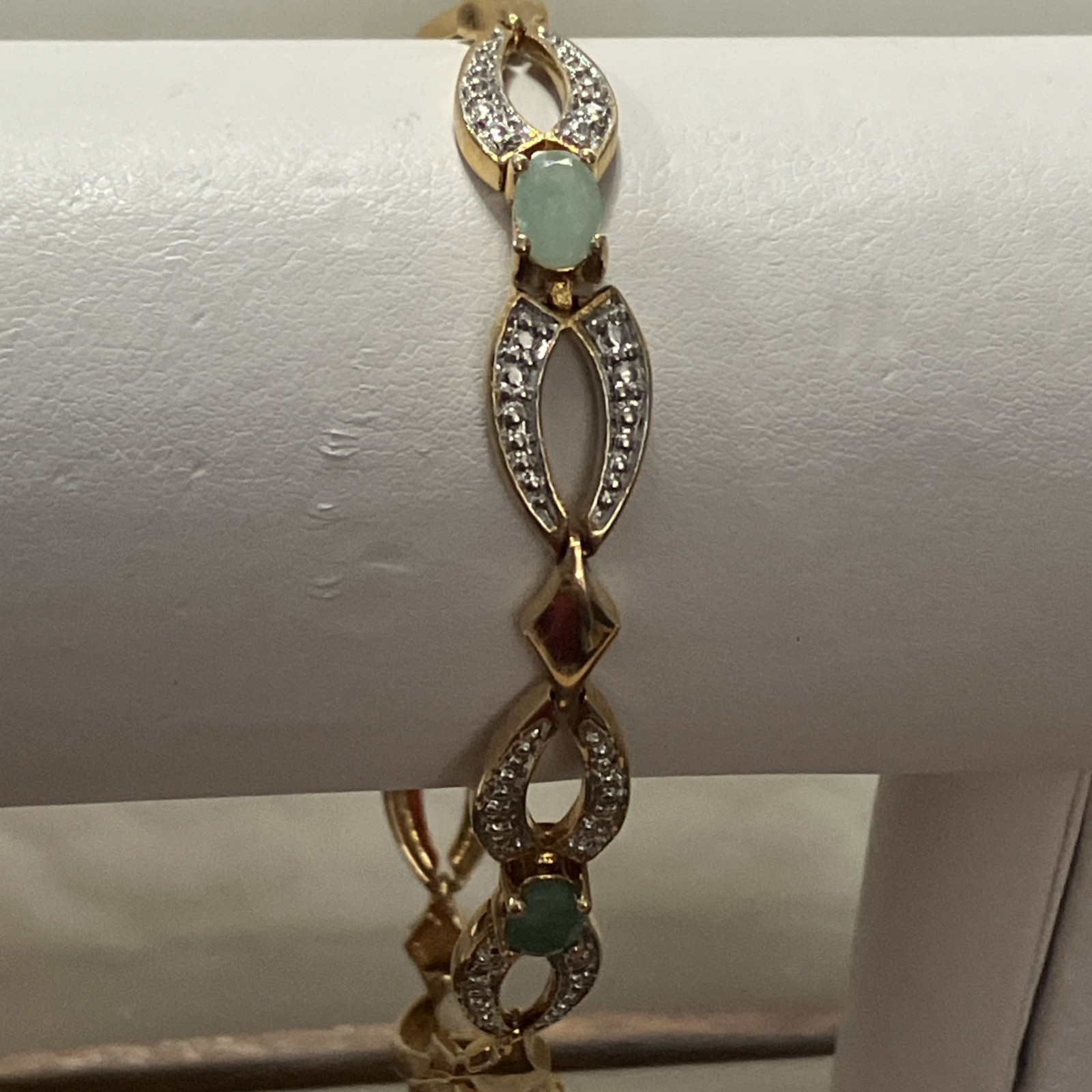 925 Sterling Silver Bct 12grams 8mm 7.5” Oval Green Stones Gold-Tone PreOwned