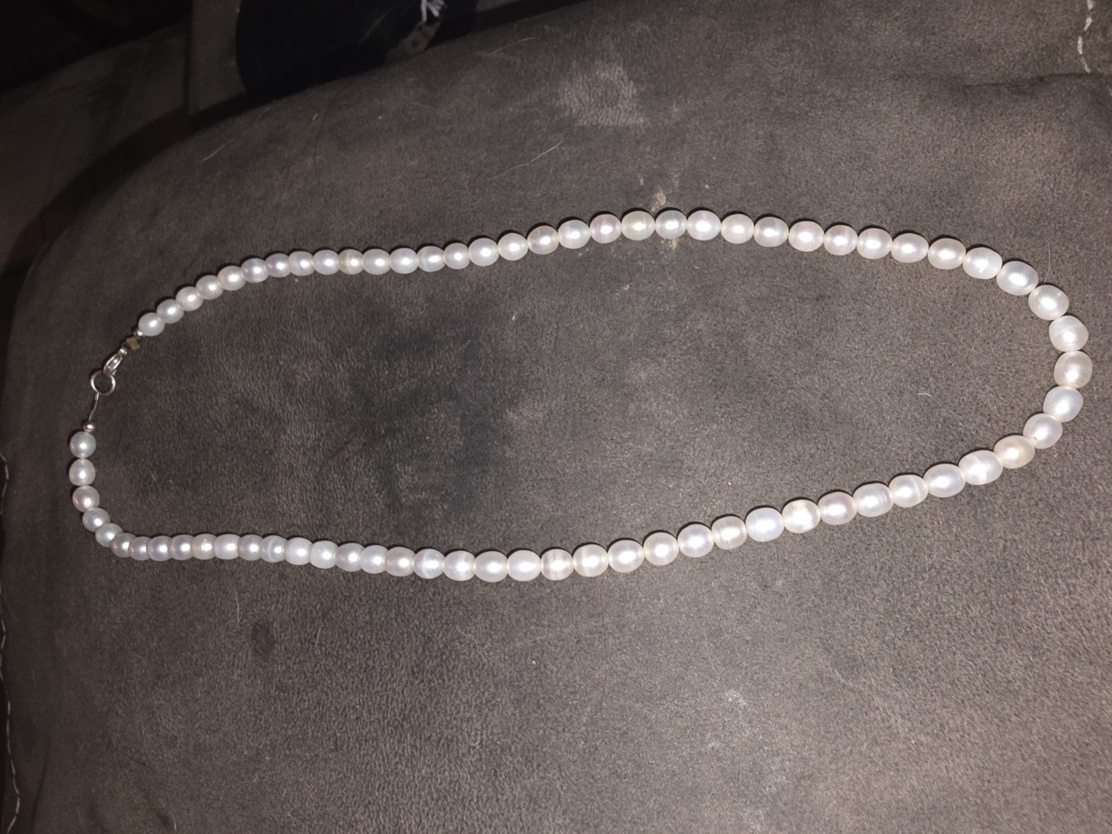 White Round Pearl Beaded Strand Necklace with Clasp, Ball/Bead Chain