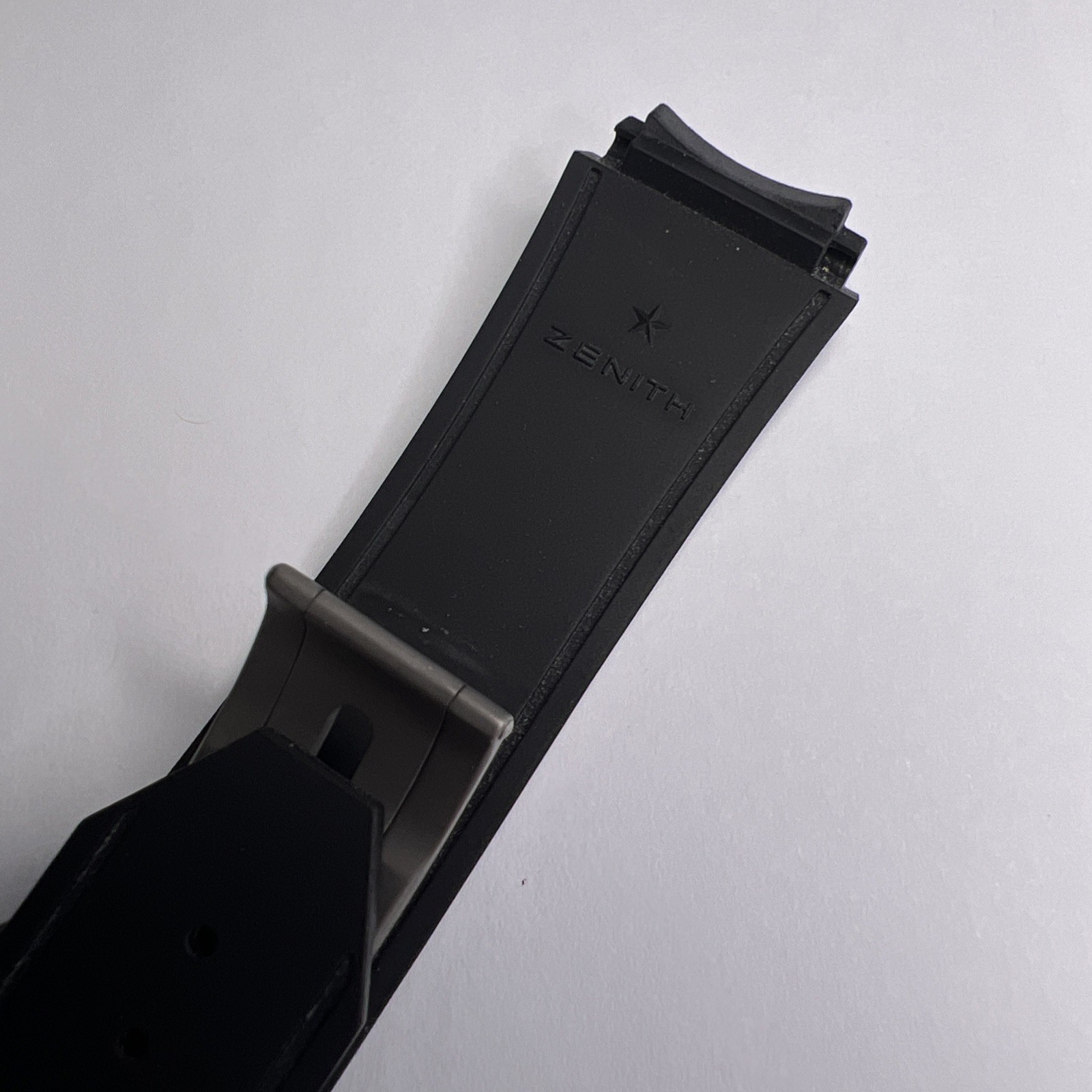 Zenith Black Rubber Strap & Deployant Clasp For Defy El Primero 21 95.9000.9004
